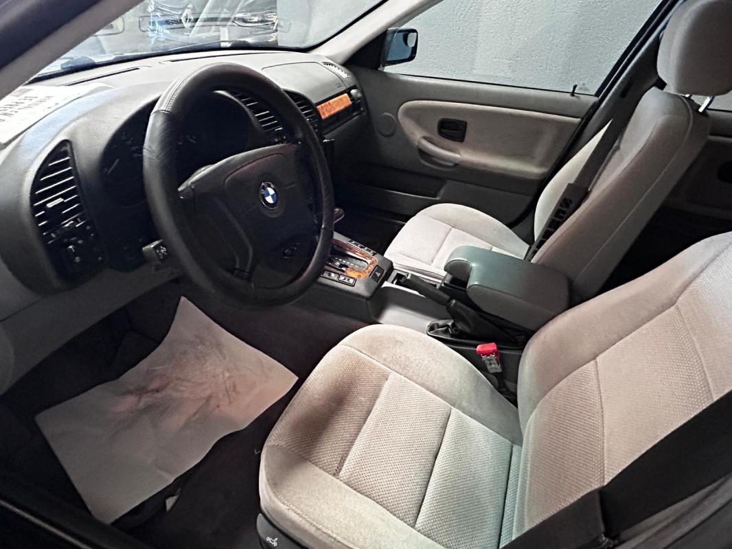 Bmw Serie 3 Berline 328i Comfort Edition