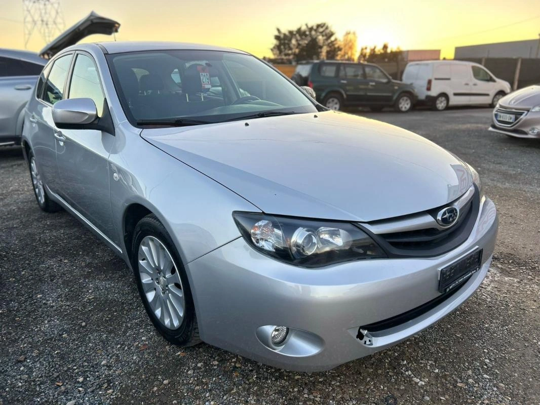 Subaru Impreza Base (R+Boxer)