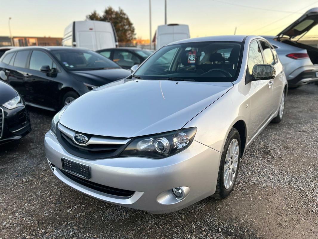Subaru Impreza Base (R+Boxer)