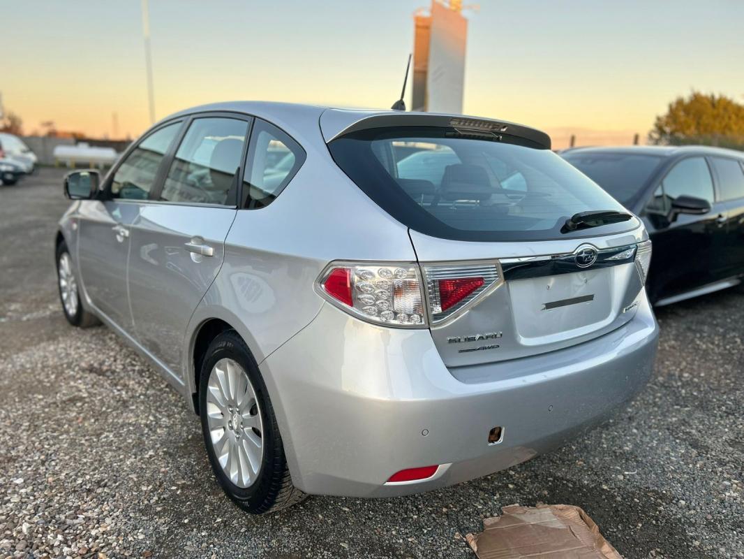 Subaru Impreza Base (R+Boxer)