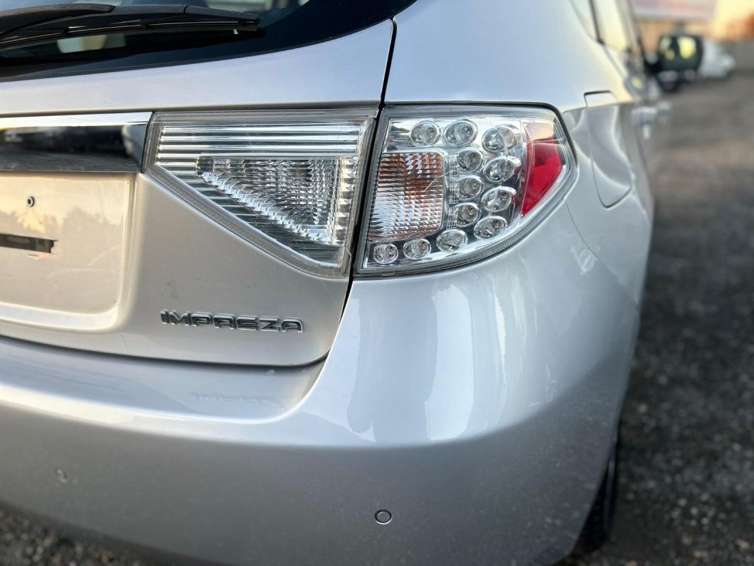 Subaru Impreza Base (R+Boxer)