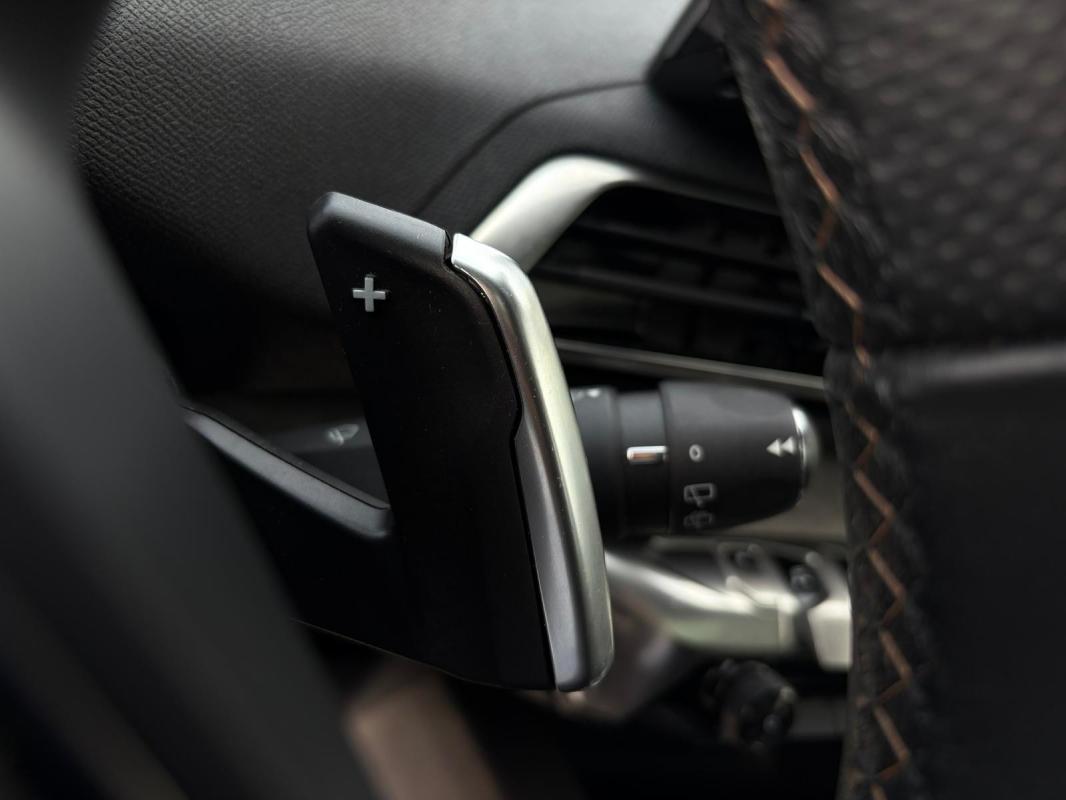 Peugeot 3008 II Hybrid 225 GT
