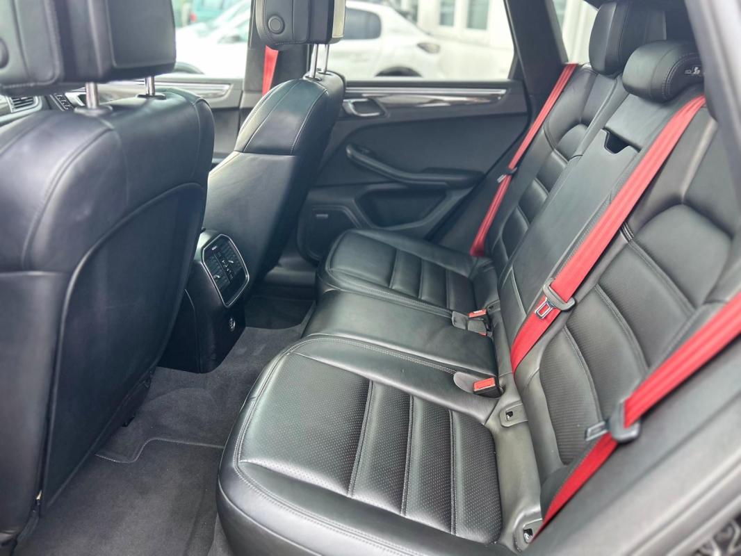Porsche Macan Turbo PDK