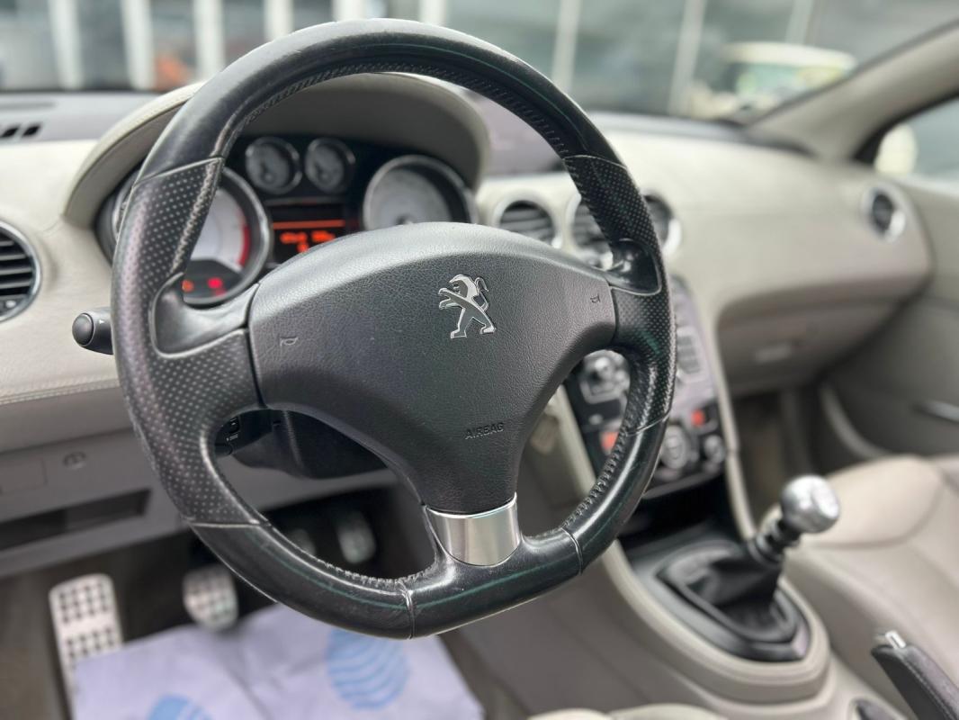 Peugeot 308 2.0 HDI 163 Féline