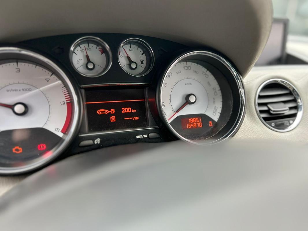 Peugeot 308 2.0 HDI 163 Féline