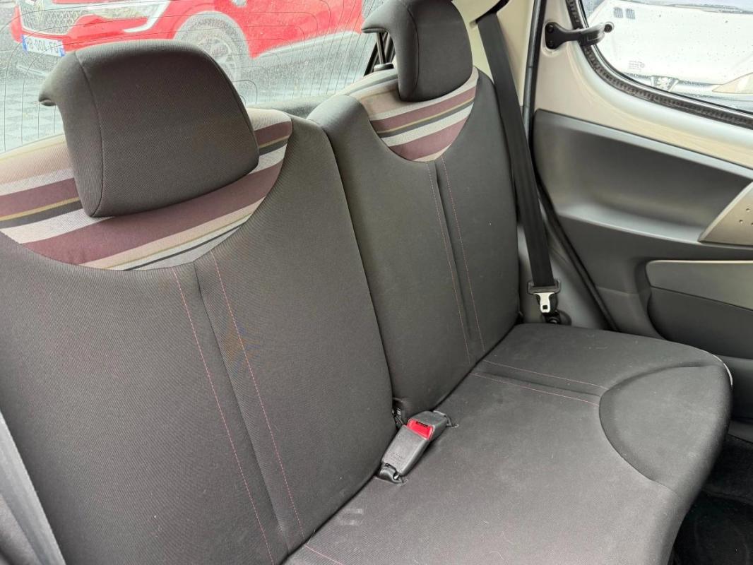 Citroen C1 1.0 70 ATTRACTION MOTEUR A CHAINE- IDEAL JEUNE CONDUCTEUR-VITRES ELECTRIQUES