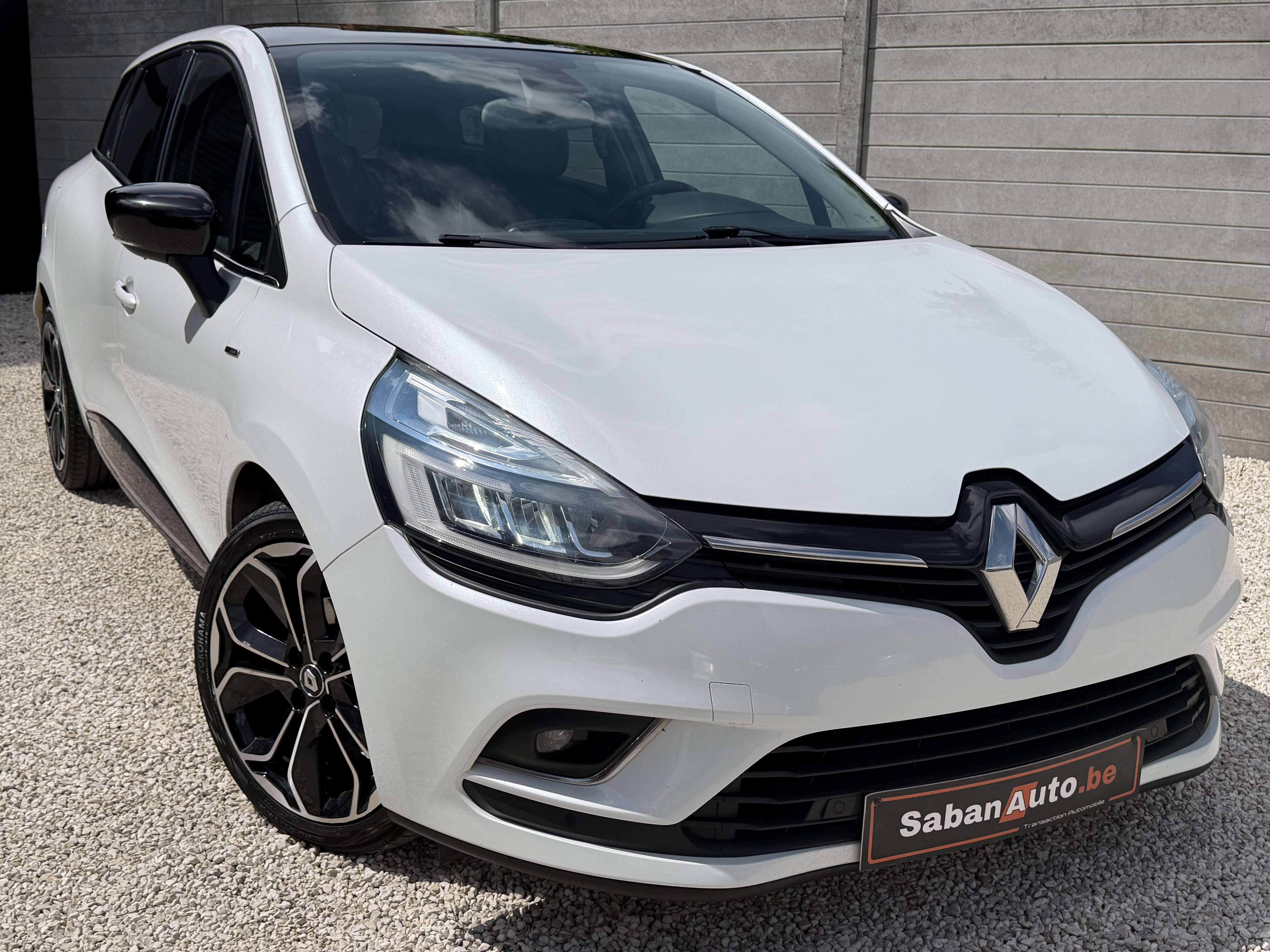Renault Clio Clio 1.5 dCi Energy Bose Edition • TOIT PANO • FULL LED ° CUIR ° NAVI ° CAMERA ° EURO 6B