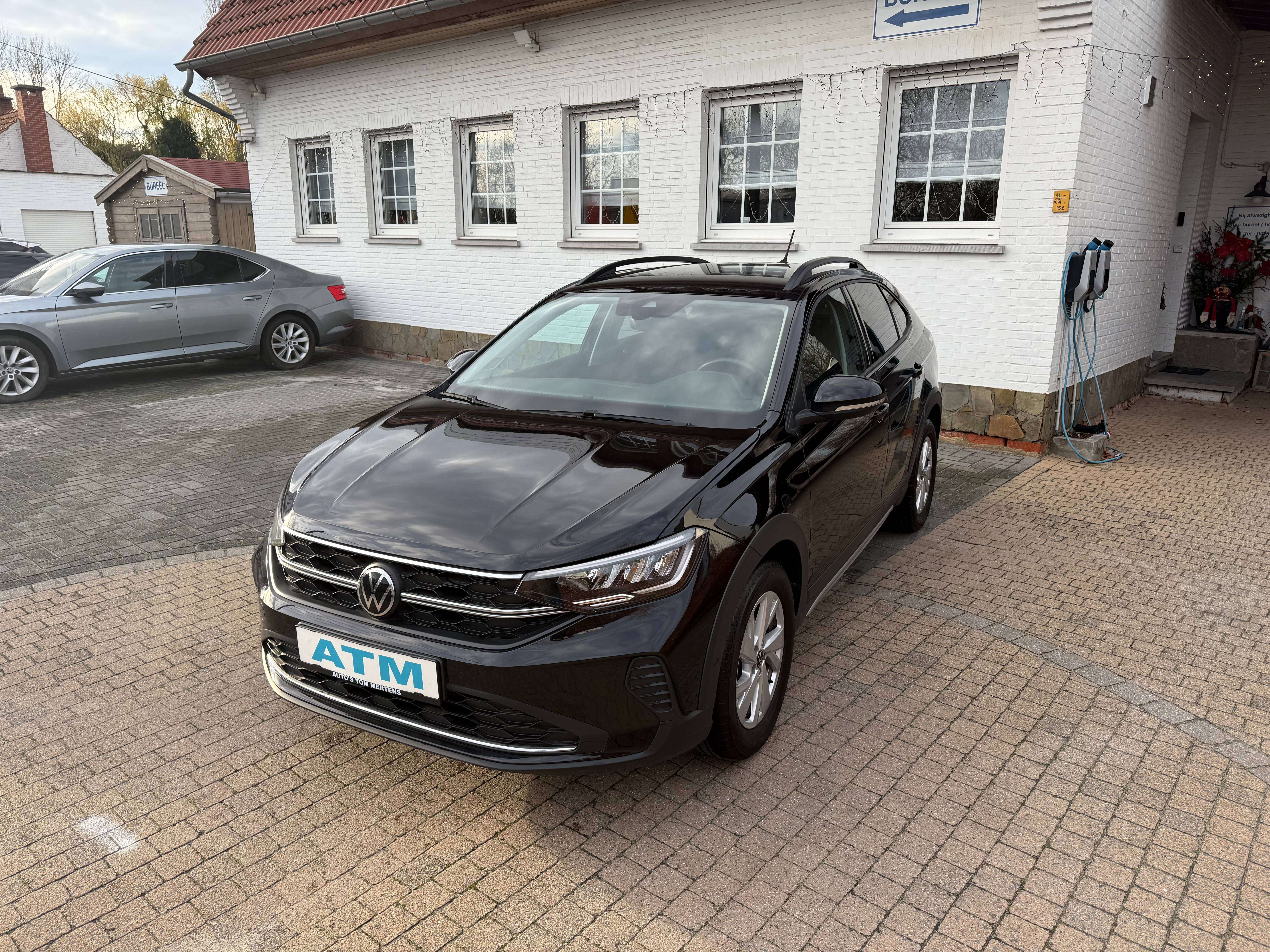 Volkswagen Taigo Taigo 1.0 TSI OPF DSG Life/App CP/Lane-side-front