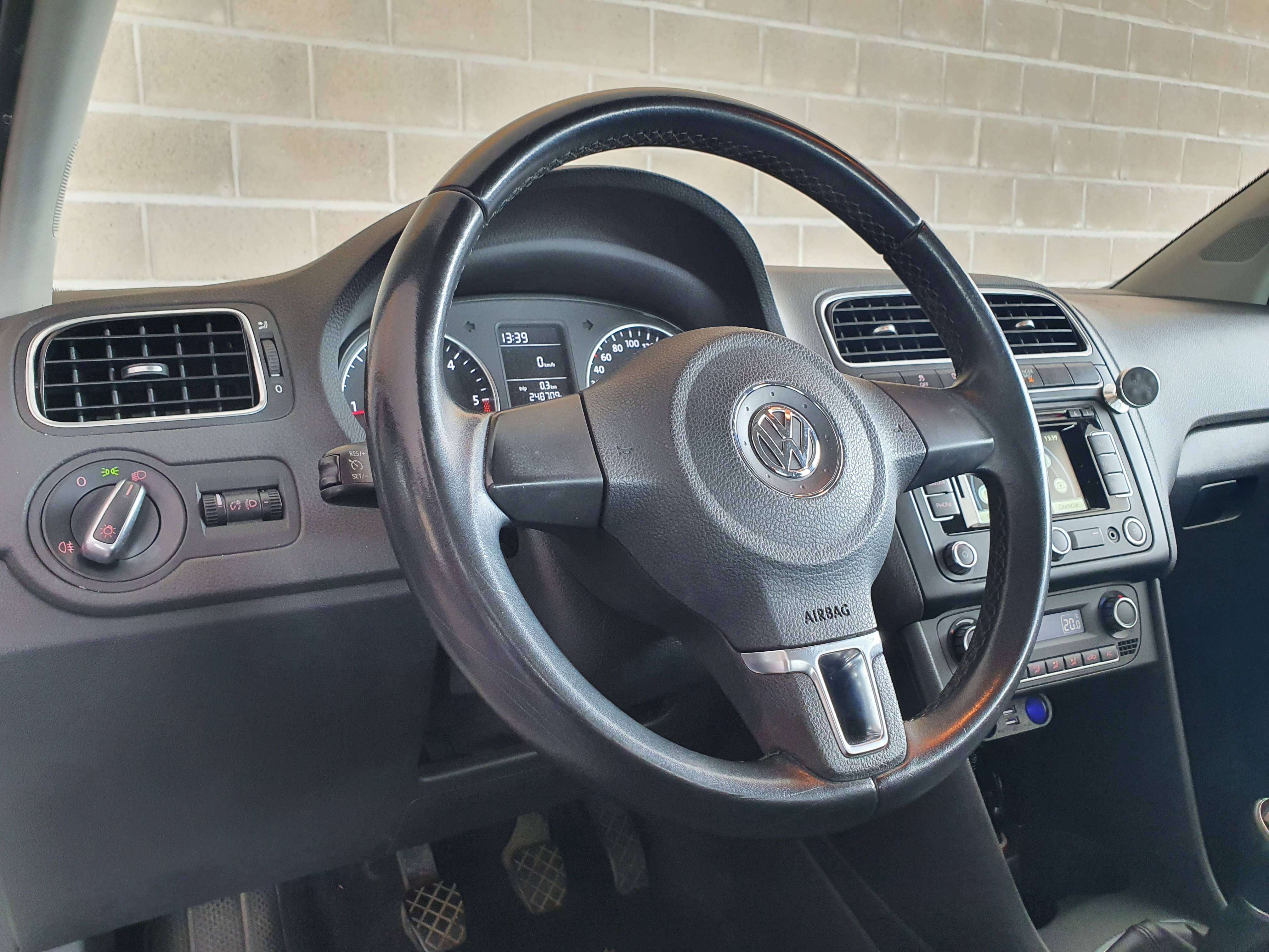 Volkswagen Polo 🟢1.2 DIESEL 75CV - FULL CARNET - GPS - BLUETOOTH