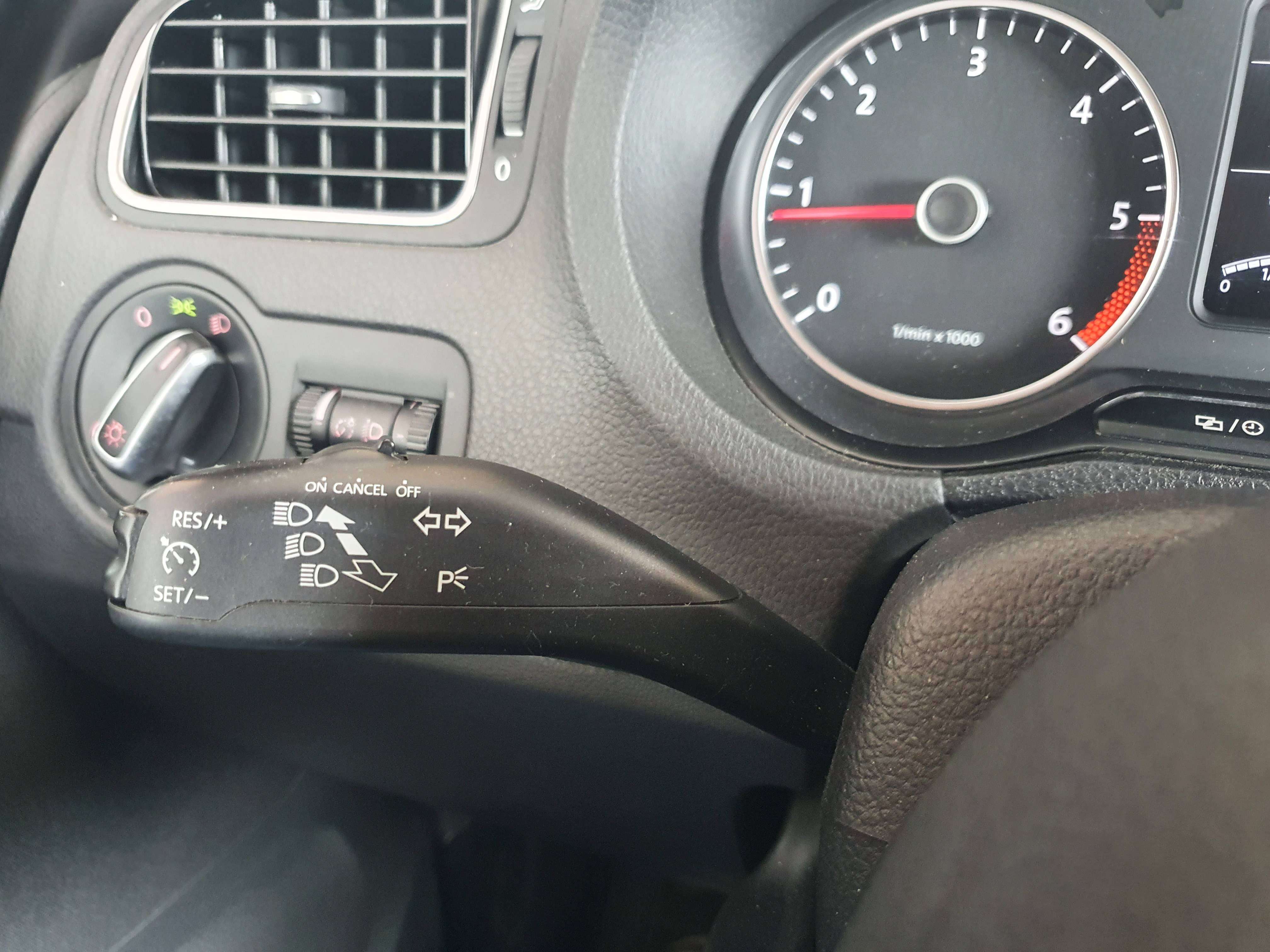 Volkswagen Polo 🟢1.2 DIESEL 75CV - FULL CARNET - GPS - BLUETOOTH