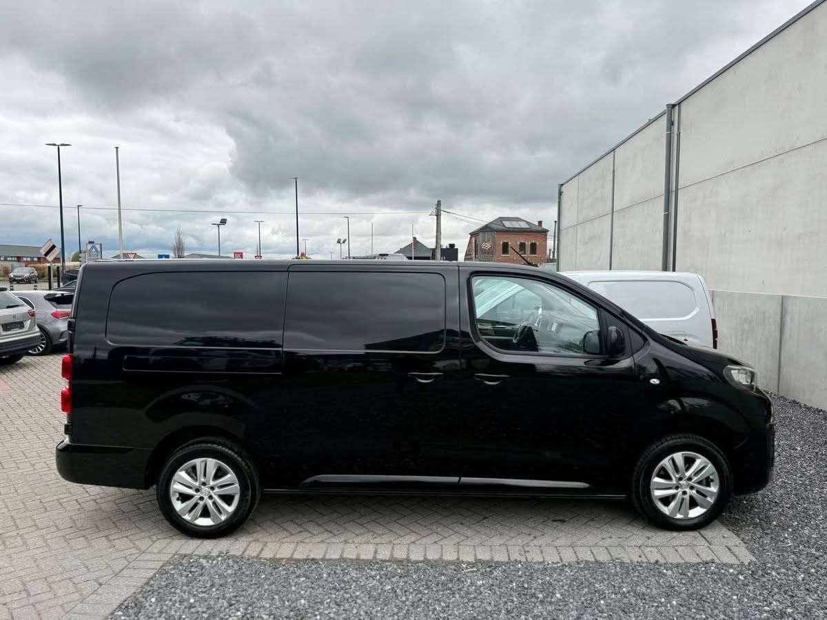 Peugeot Expert 2.0 BlueHDi L2 Std Utility Netto 25.992€