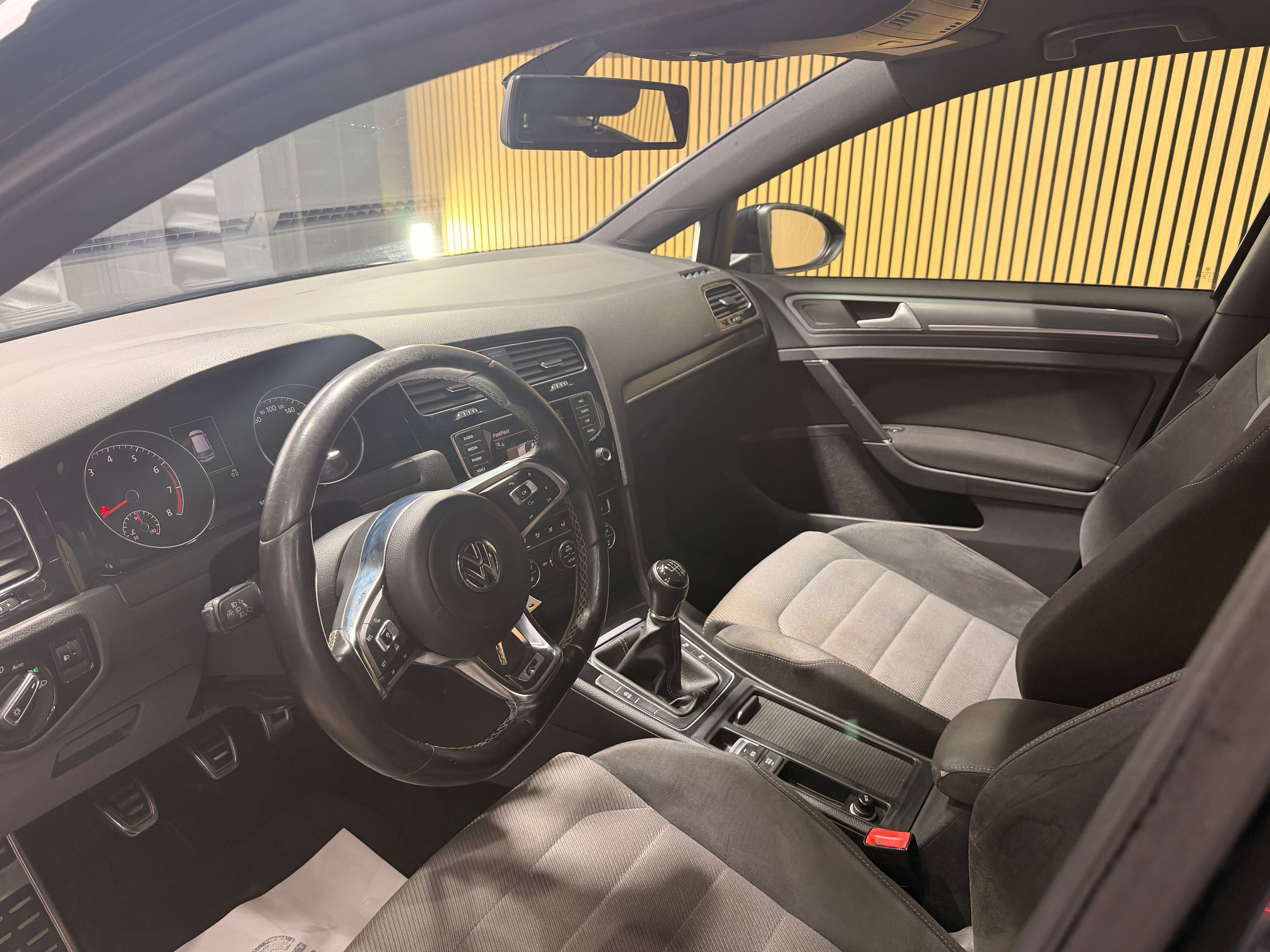 Volkswagen Golf 1.2 TSI * R LINE * GARANTIE 12 MOIS *