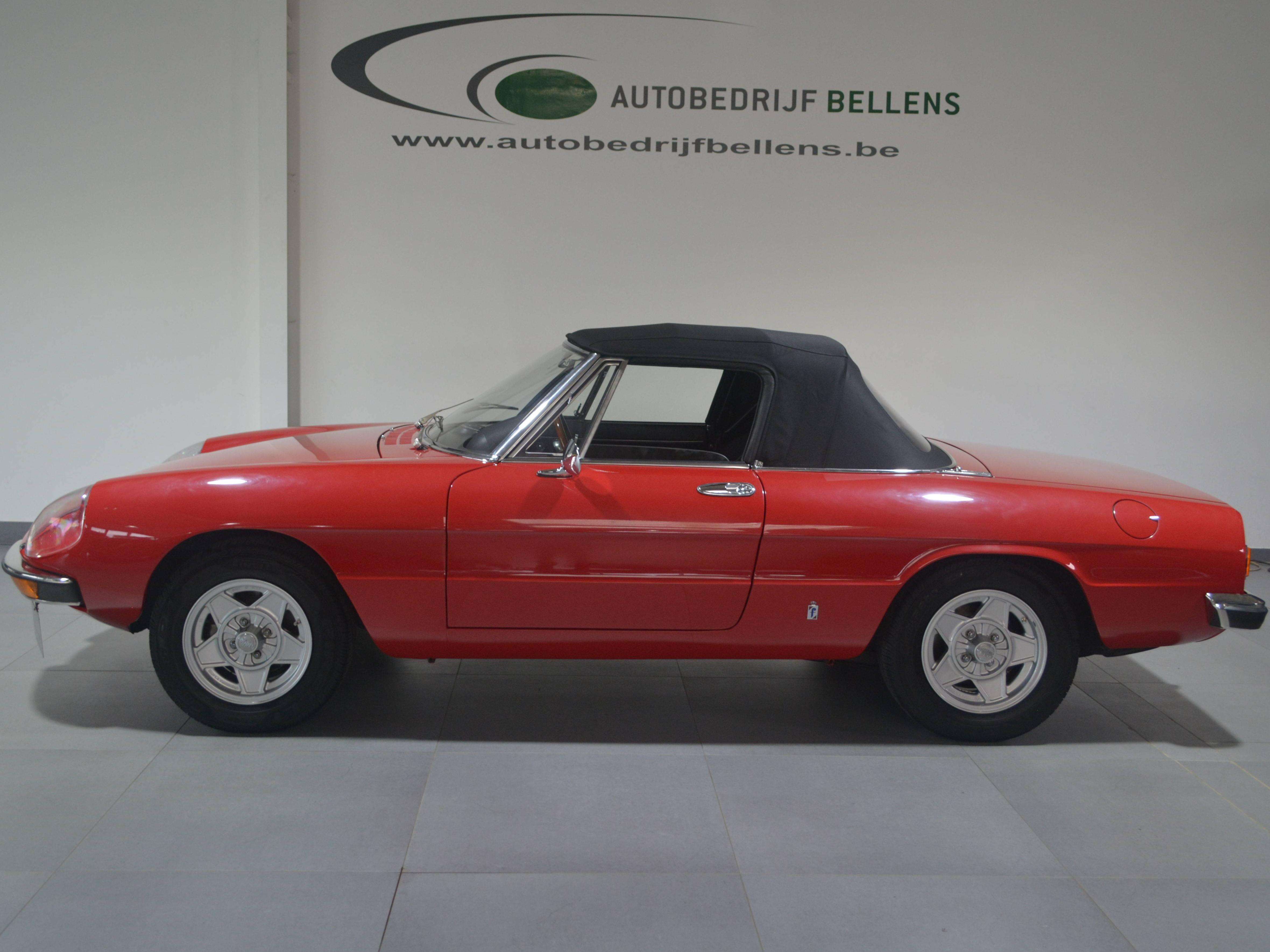 Alfa Romeo Spider 2.0 L SPIDER / BODY OFF GERESTAUREERD / NIEUWSTAAT
