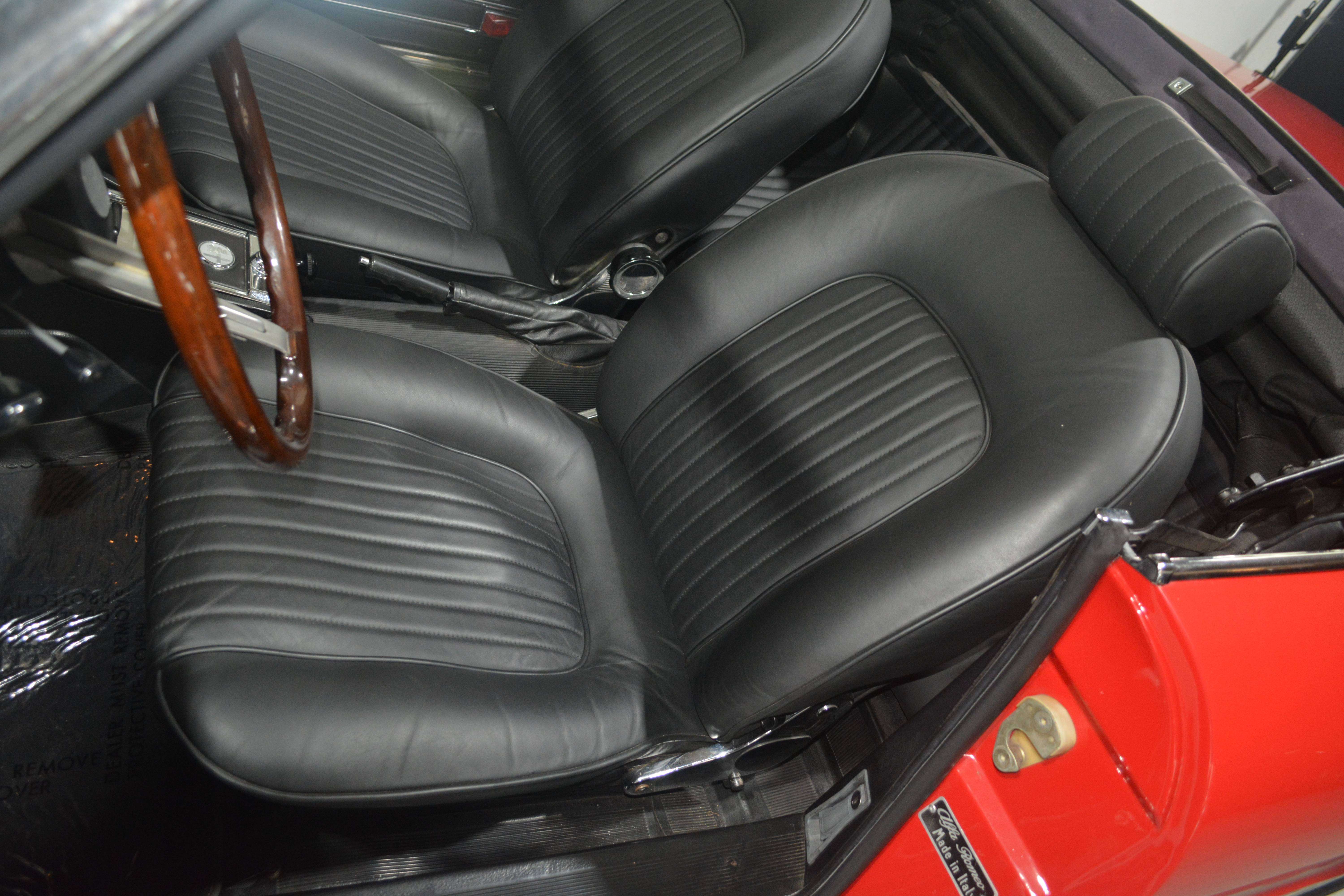 Alfa Romeo Spider 2.0 L SPIDER / BODY OFF GERESTAUREERD / NIEUWSTAAT