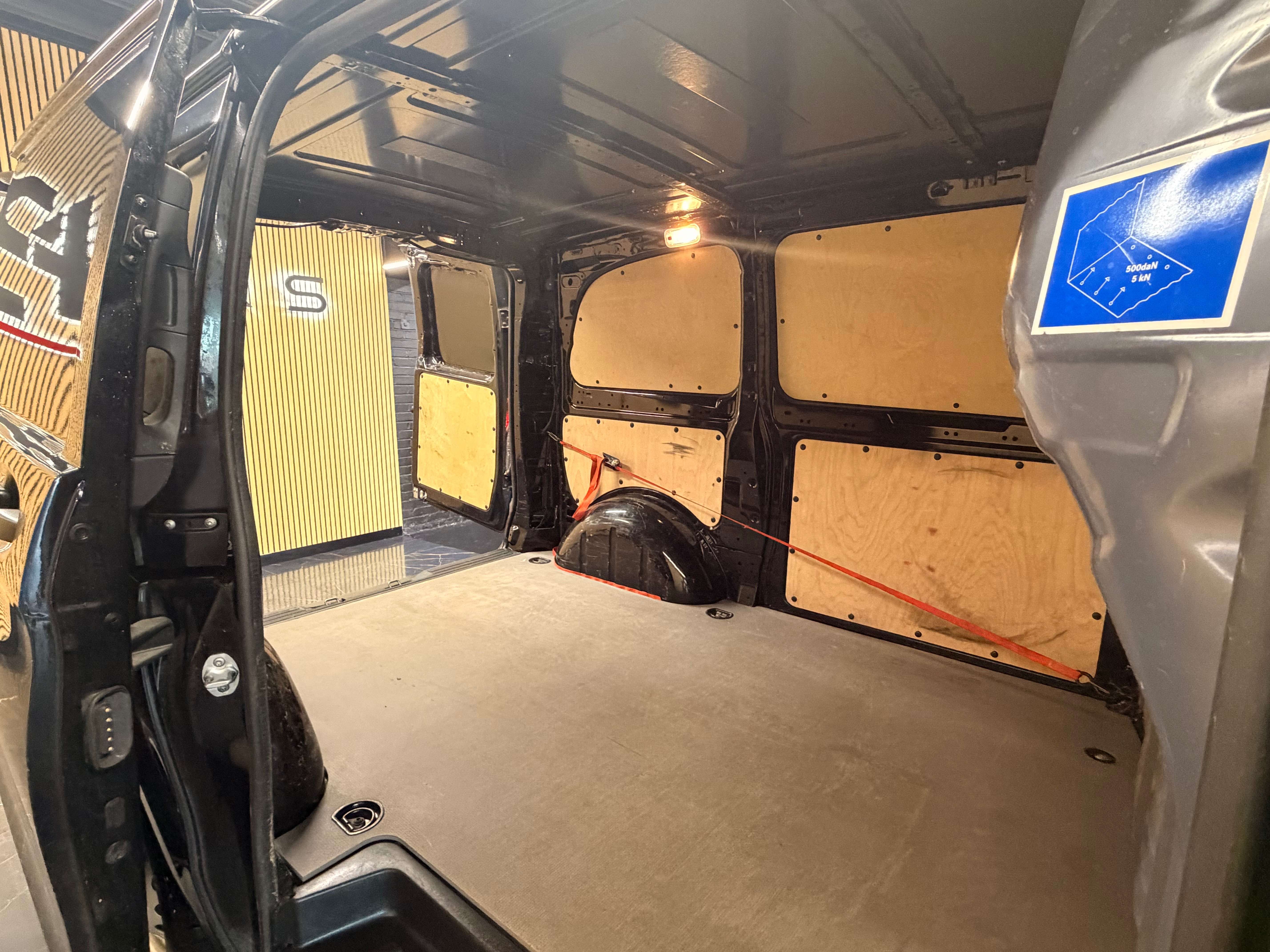 Mercedes-Benz Vito 1.7 * UTILITAIRE 3 PLACES * GAR 12 MOIS * 1ER PROP *