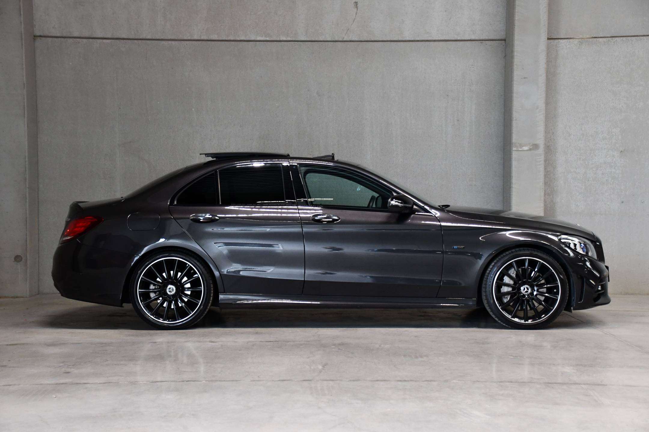 Mercedes-Benz C 300 PHEV l AMG- Line l Pano dak l 360° l ACC l Head-up Display l Keyless l Carplay l