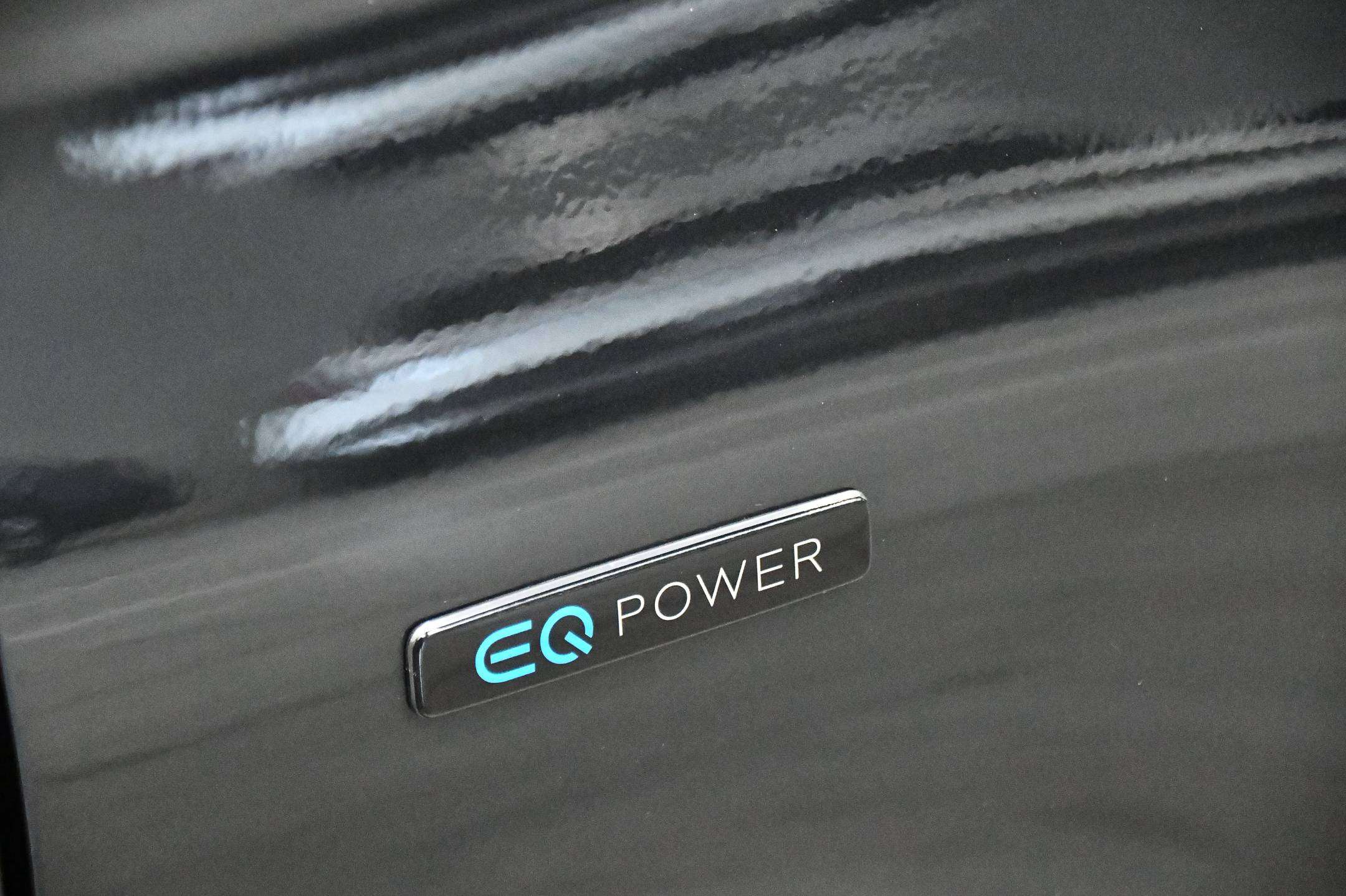Mercedes-Benz C 300 PHEV l AMG- Line l Pano dak l 360° l ACC l Head-up Display l Keyless l Carplay l