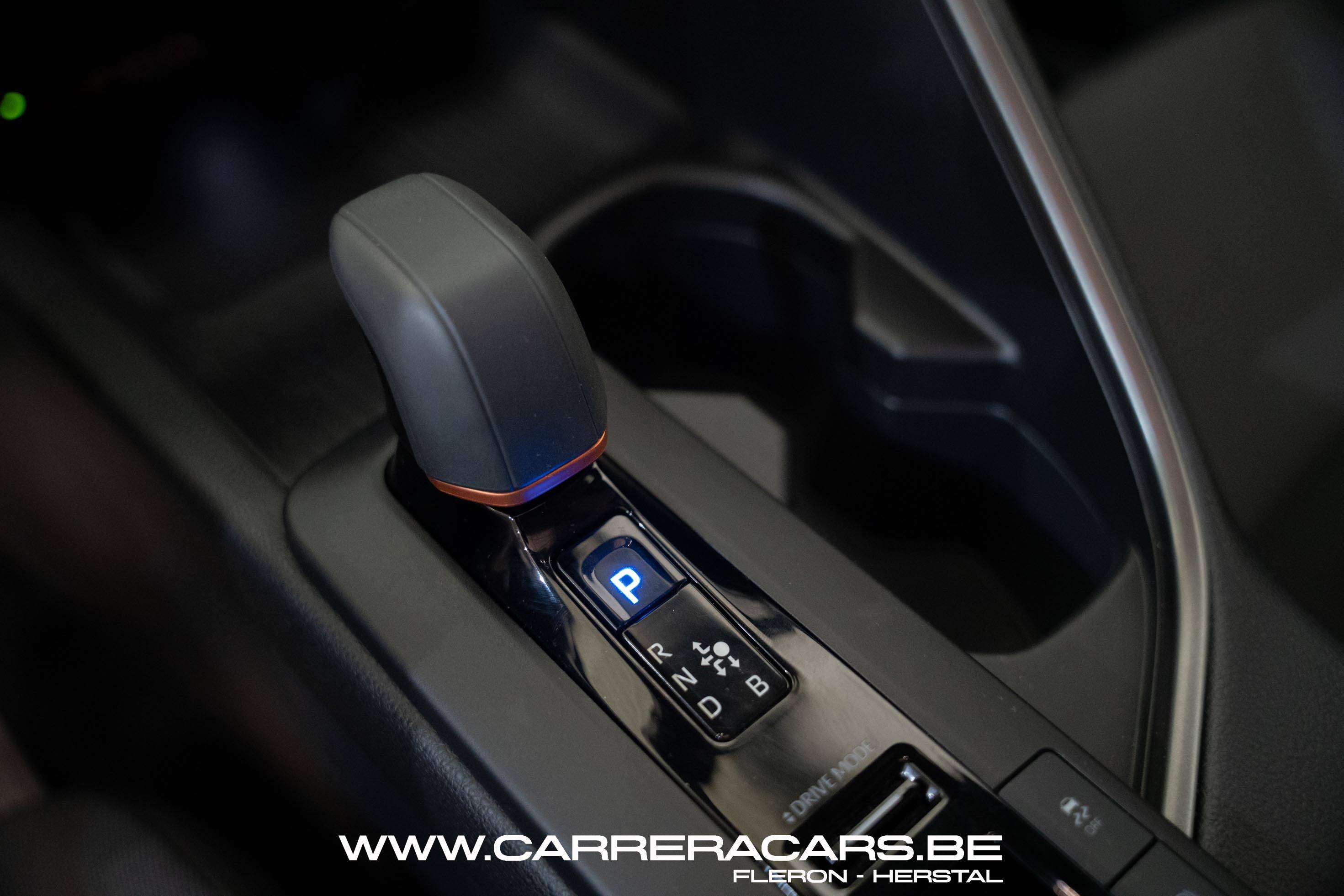 Toyota C-HR HEV 1.8 Dynamic E-CVT*|NEW FACELIFT*PANORAMA*NAVI*CAMERA*CARPLAY*LED*GARANTIE TOYOTA*|