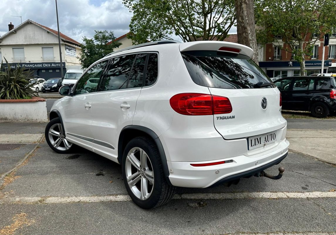 Volkswagen Tiguan 2.0 TDI 140 R-LINE 4Motion