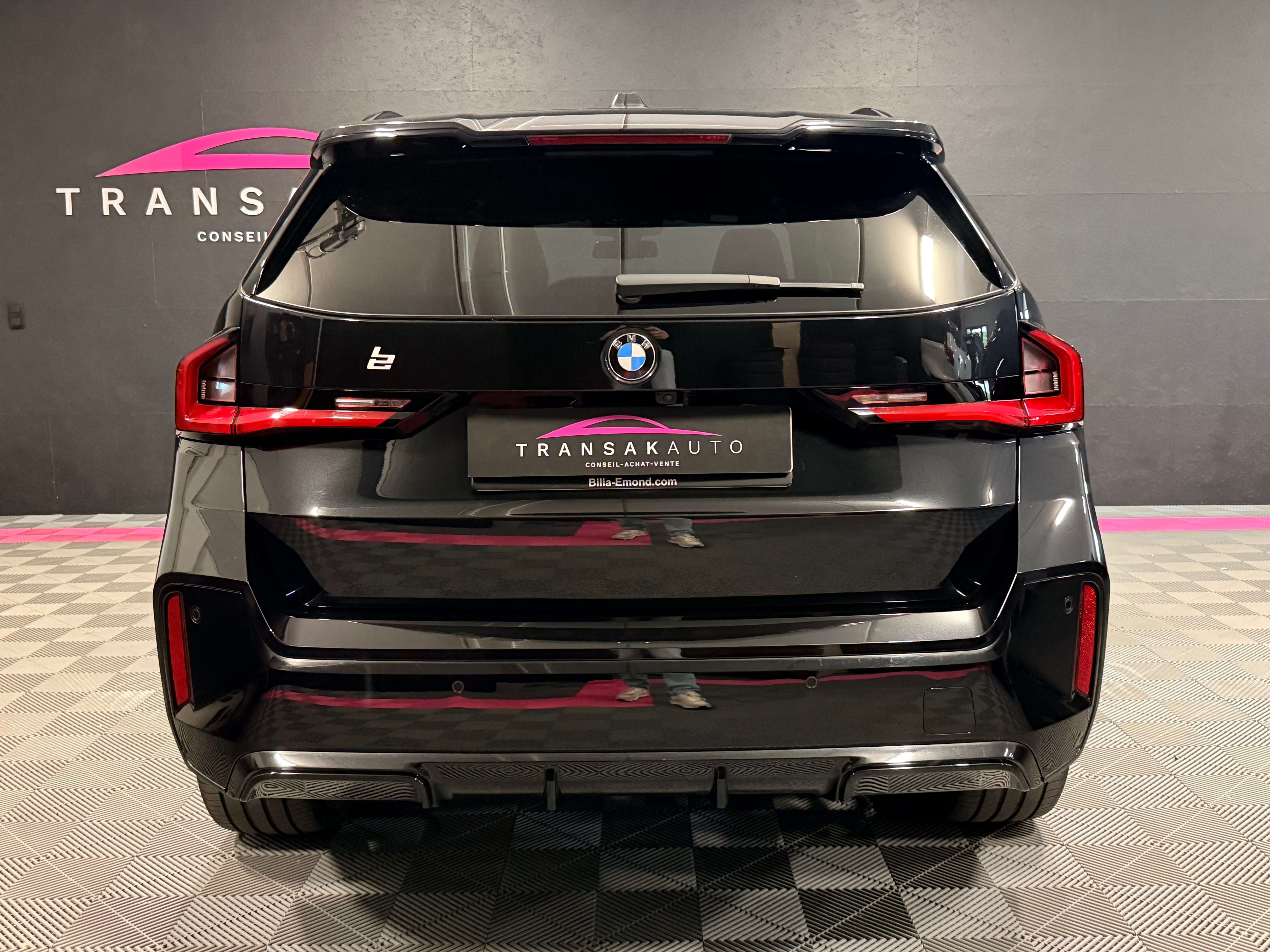 BMW X1 sDrive20i MHEV Pack M — HUD — Harman Kardon — Caméra 360 — Jantes 20
