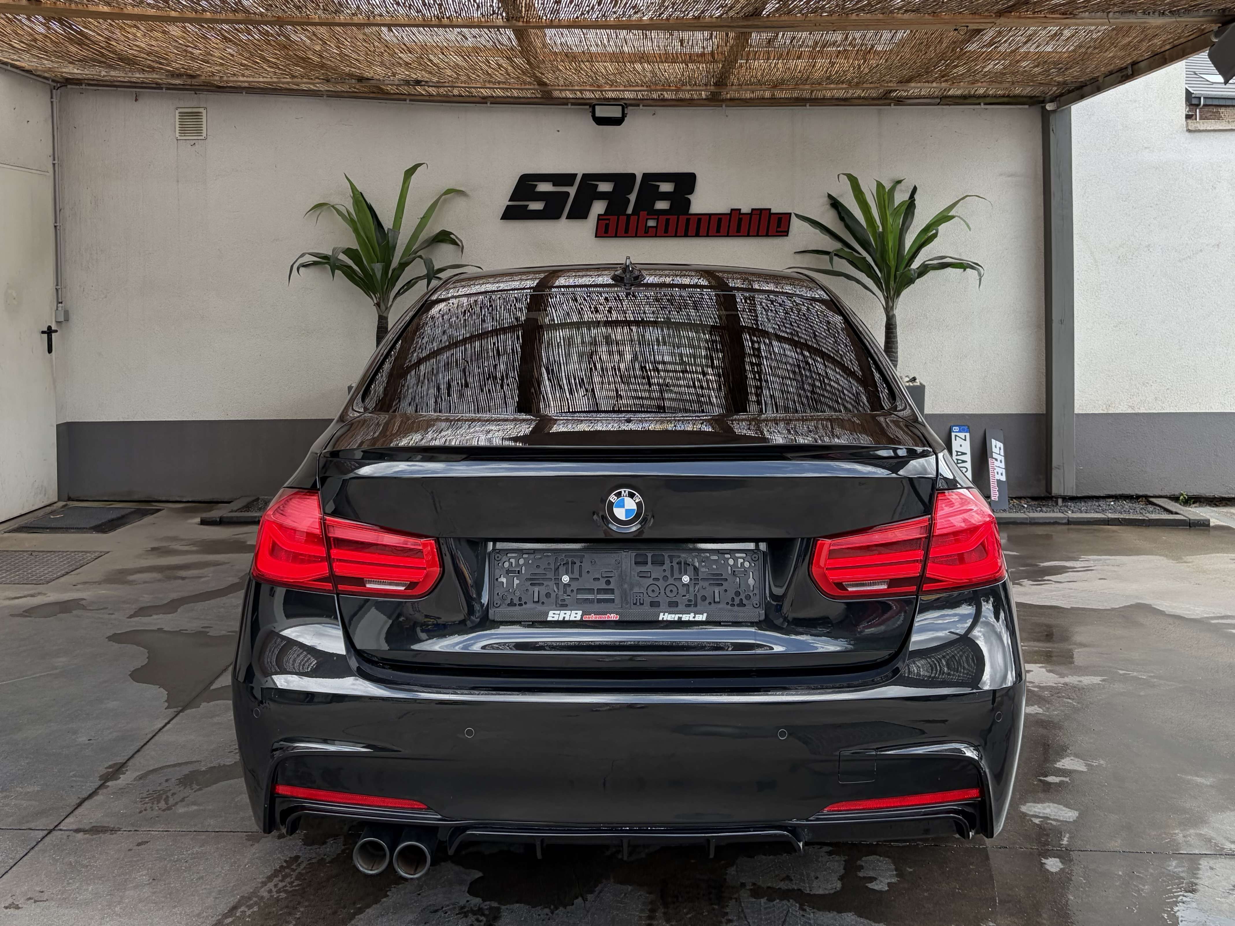 BMW 320 BMW 320iAS Pack M
