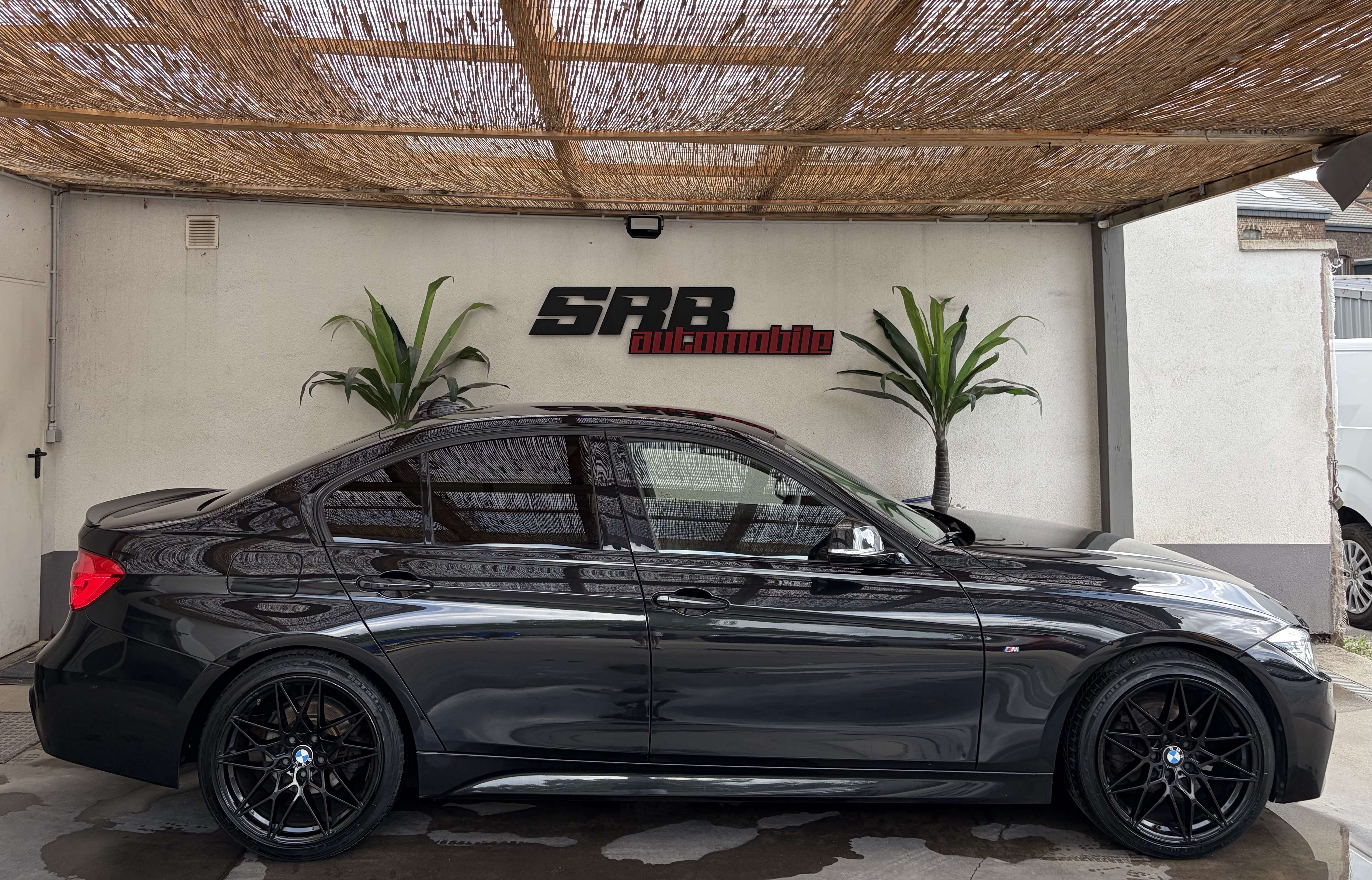 BMW 320 BMW 320iAS Pack M