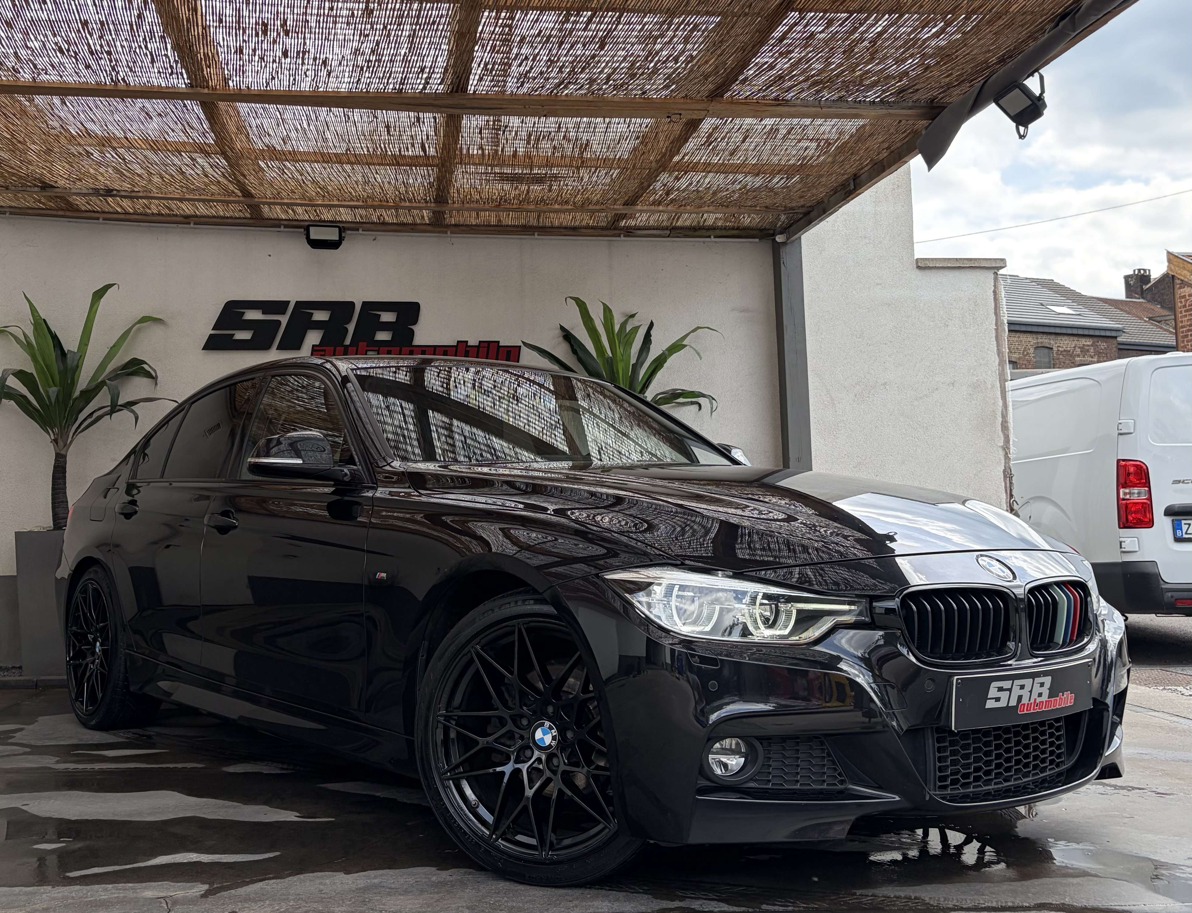 BMW 320 BMW 320iAS Pack M