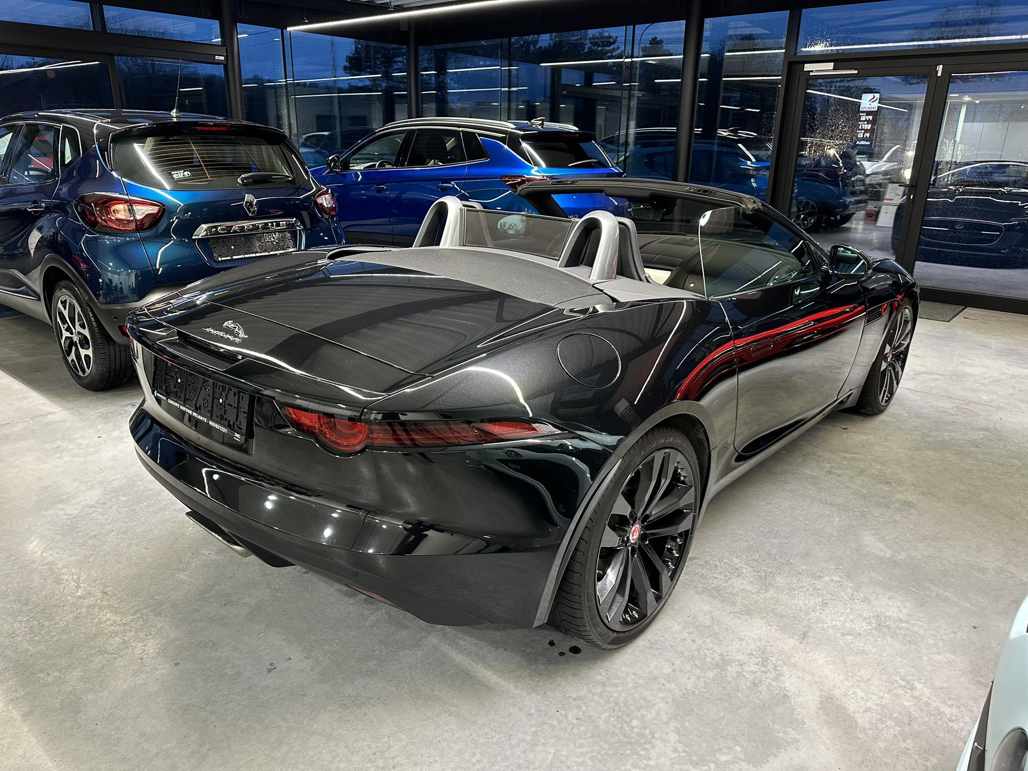 Jaguar F-type (3) CABRIOLET 2.0 P300 R-DYNAMIC AUTO