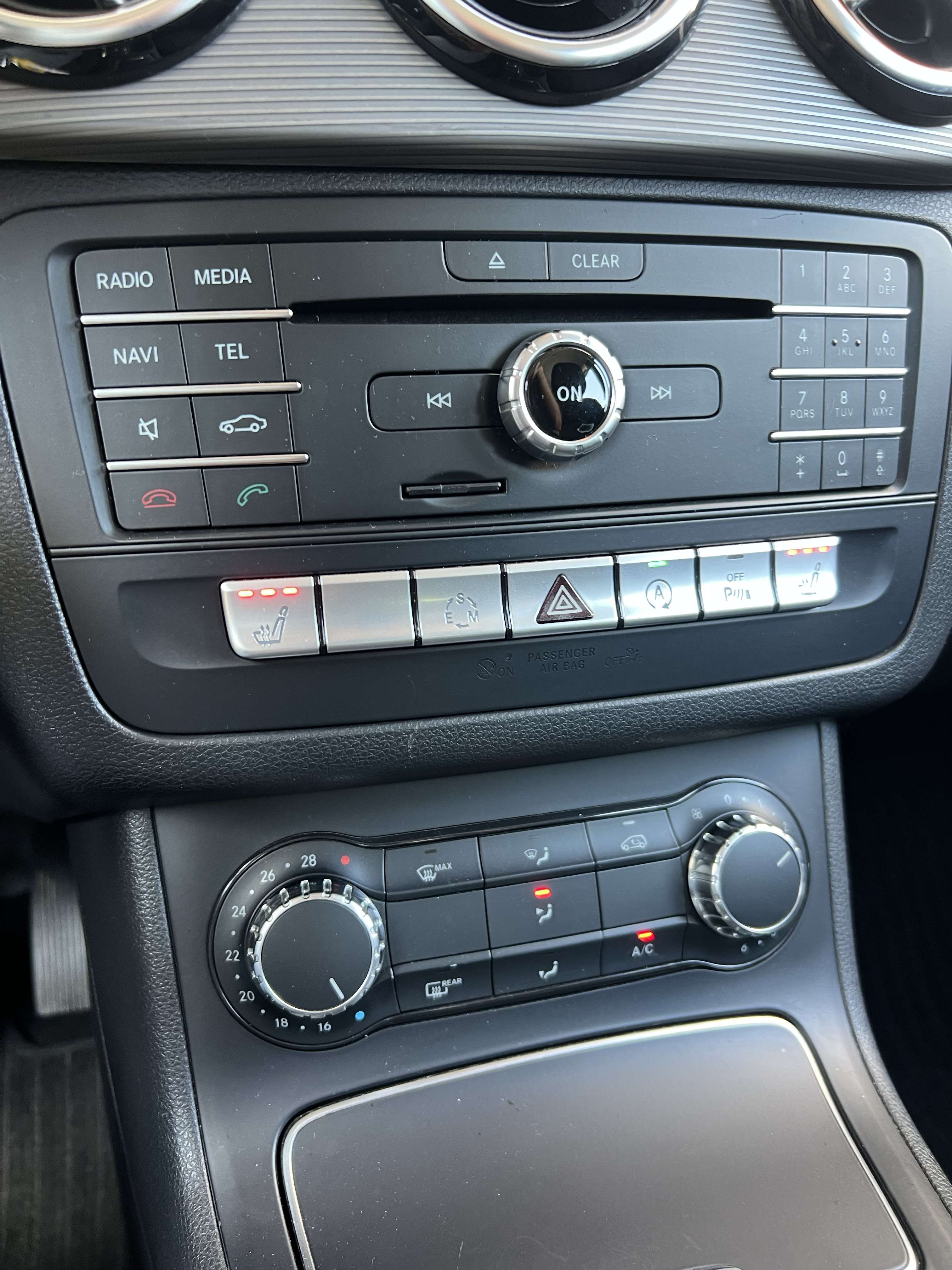 Mercedes-Benz B 180 d + CAR-PASS + NAVI + BOITE AUTOMAAT