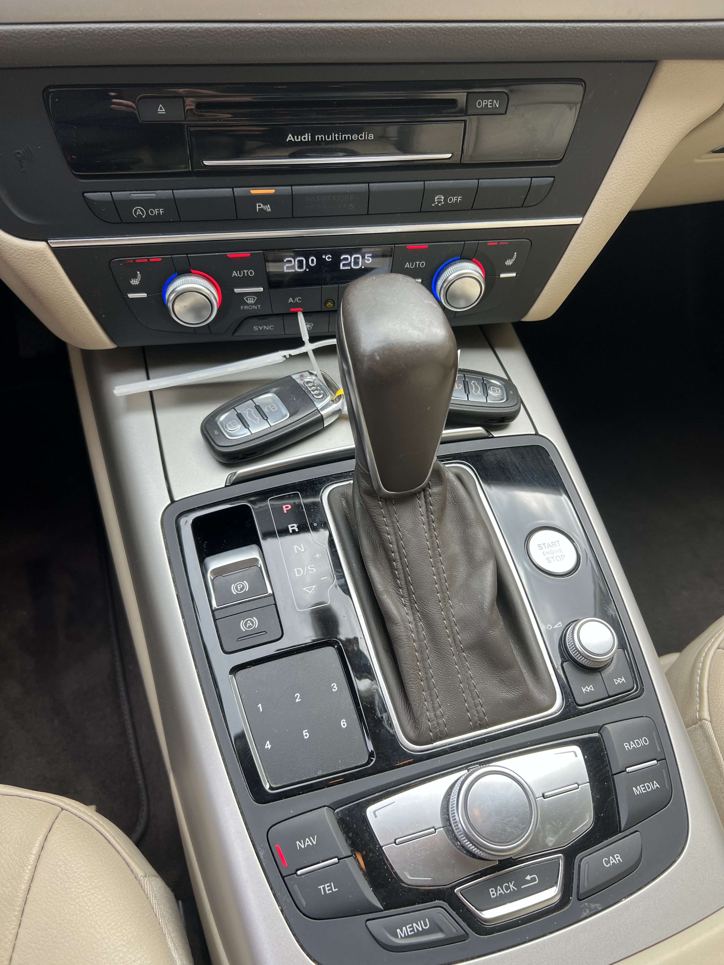 Audi A6 Avant 2.0 TDi ultra S tronic +CAMÉRA +NAVI +CUIR