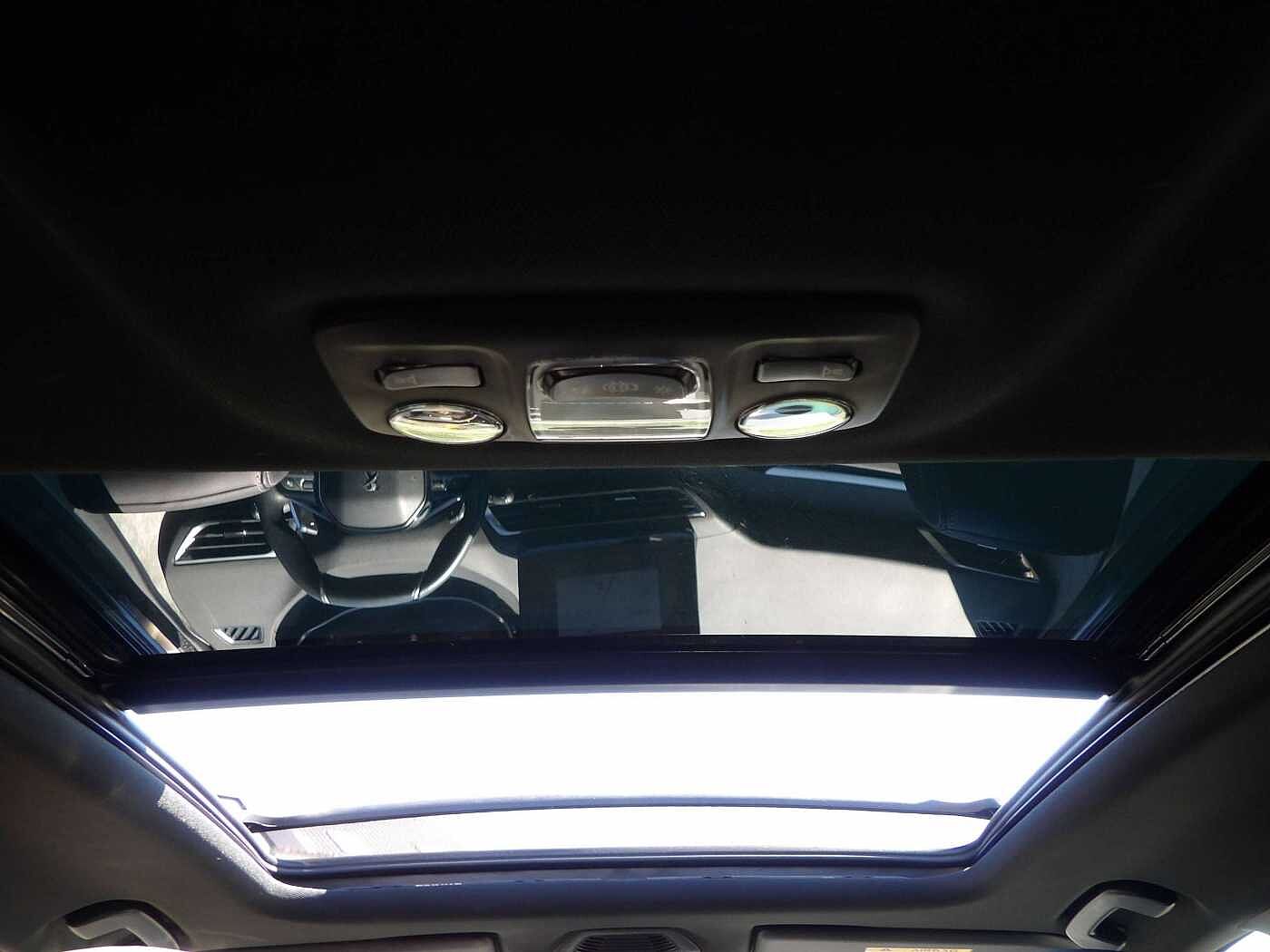 Peugeot 3008 3008 1.2 PureTech GT (EU6.4)