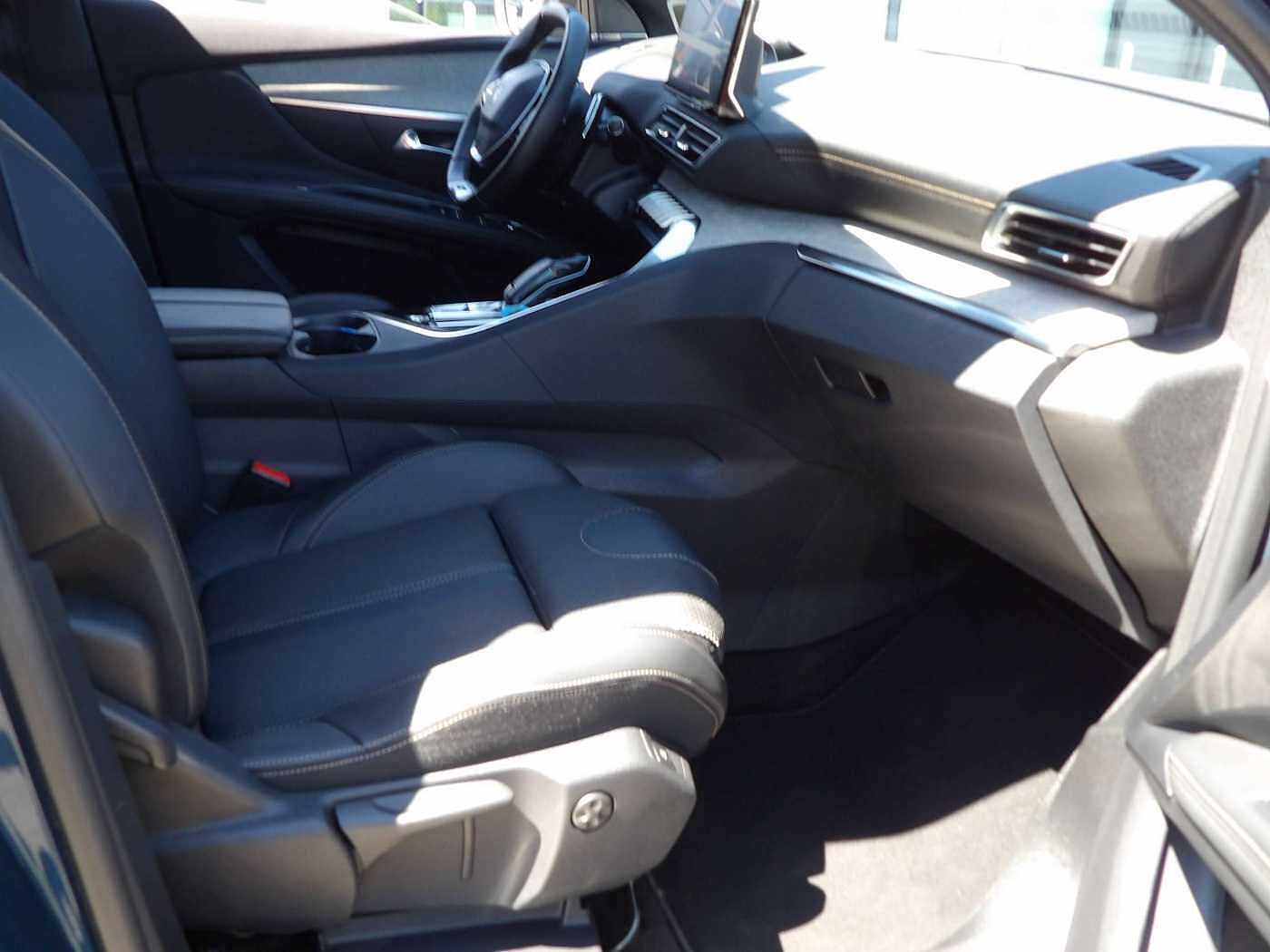 Peugeot 3008 3008 1.2 PureTech GT (EU6.4)