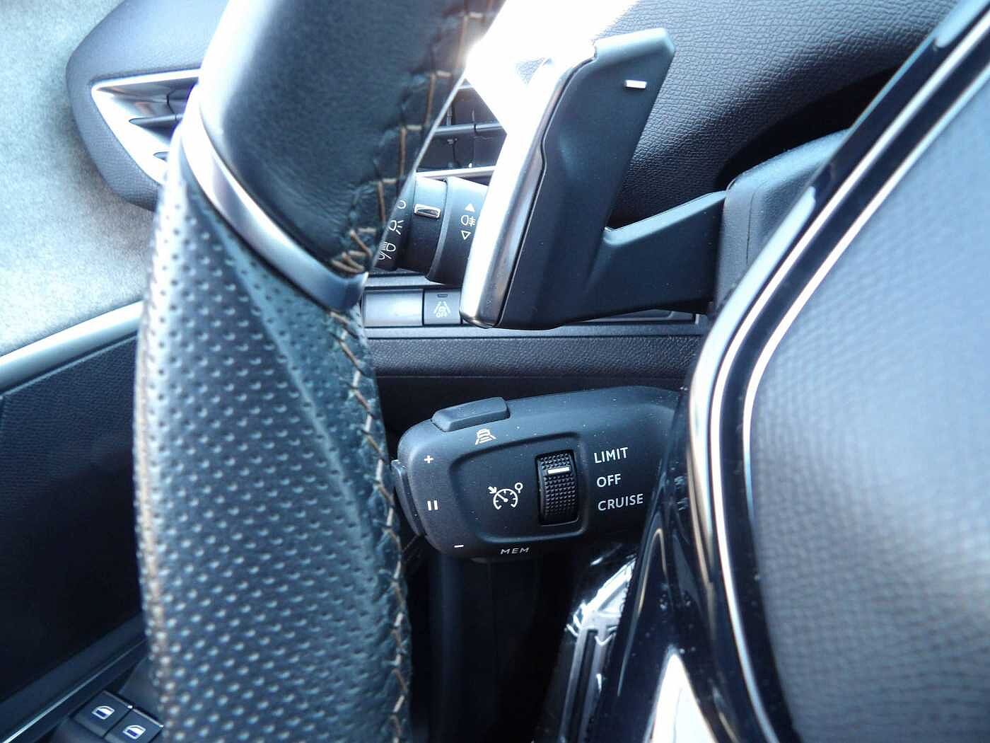 Peugeot 3008 3008 1.2 PureTech GT (EU6.4)