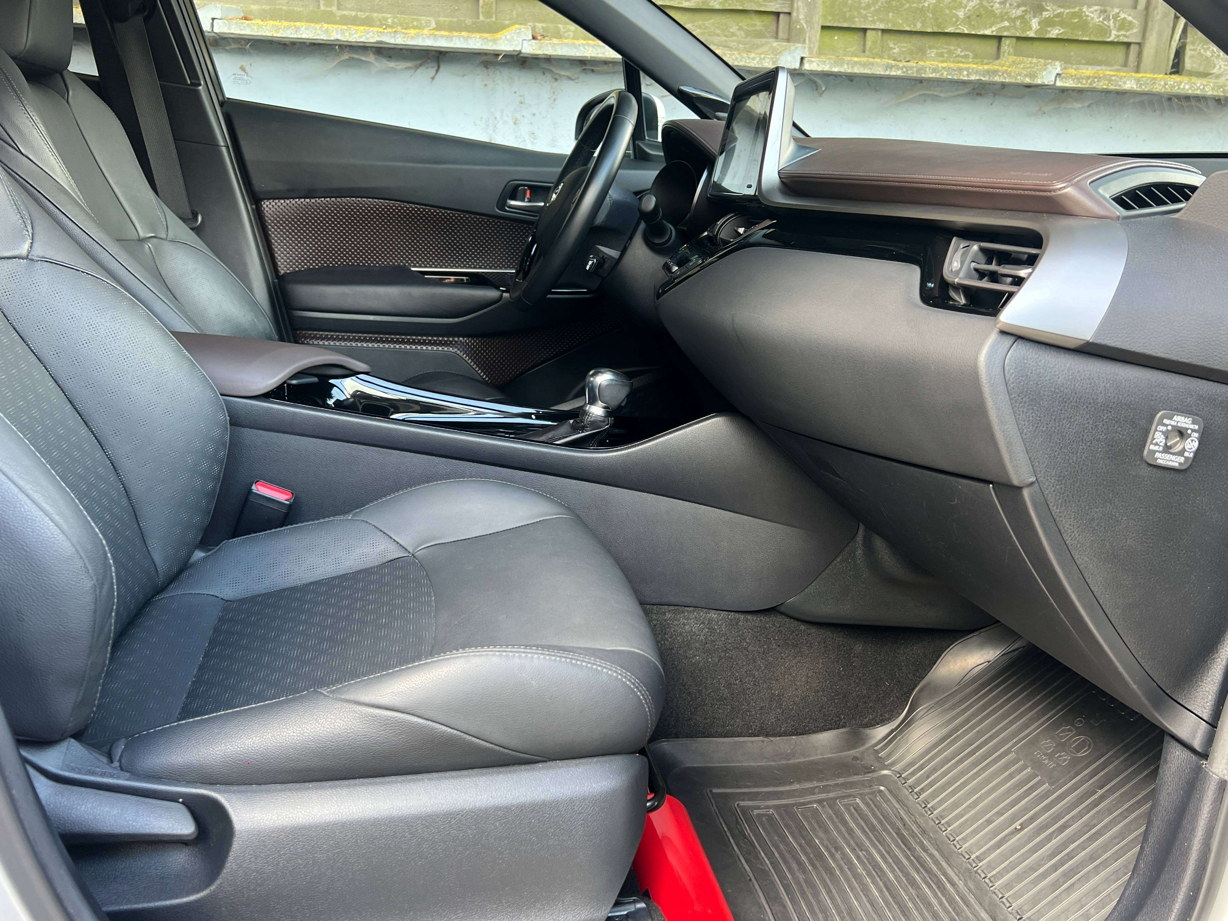Toyota C-HR C-HR Hybrid 1.8i VVT-i C-Business Plus E-CVT