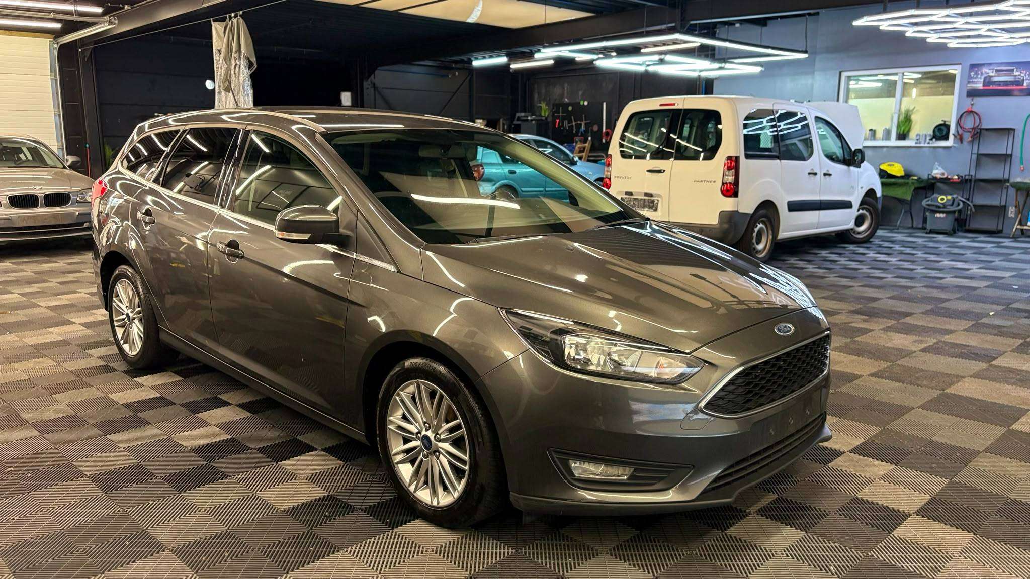 Ford Focus DIESEL  Bj. 2017 Euro 6 194314KM