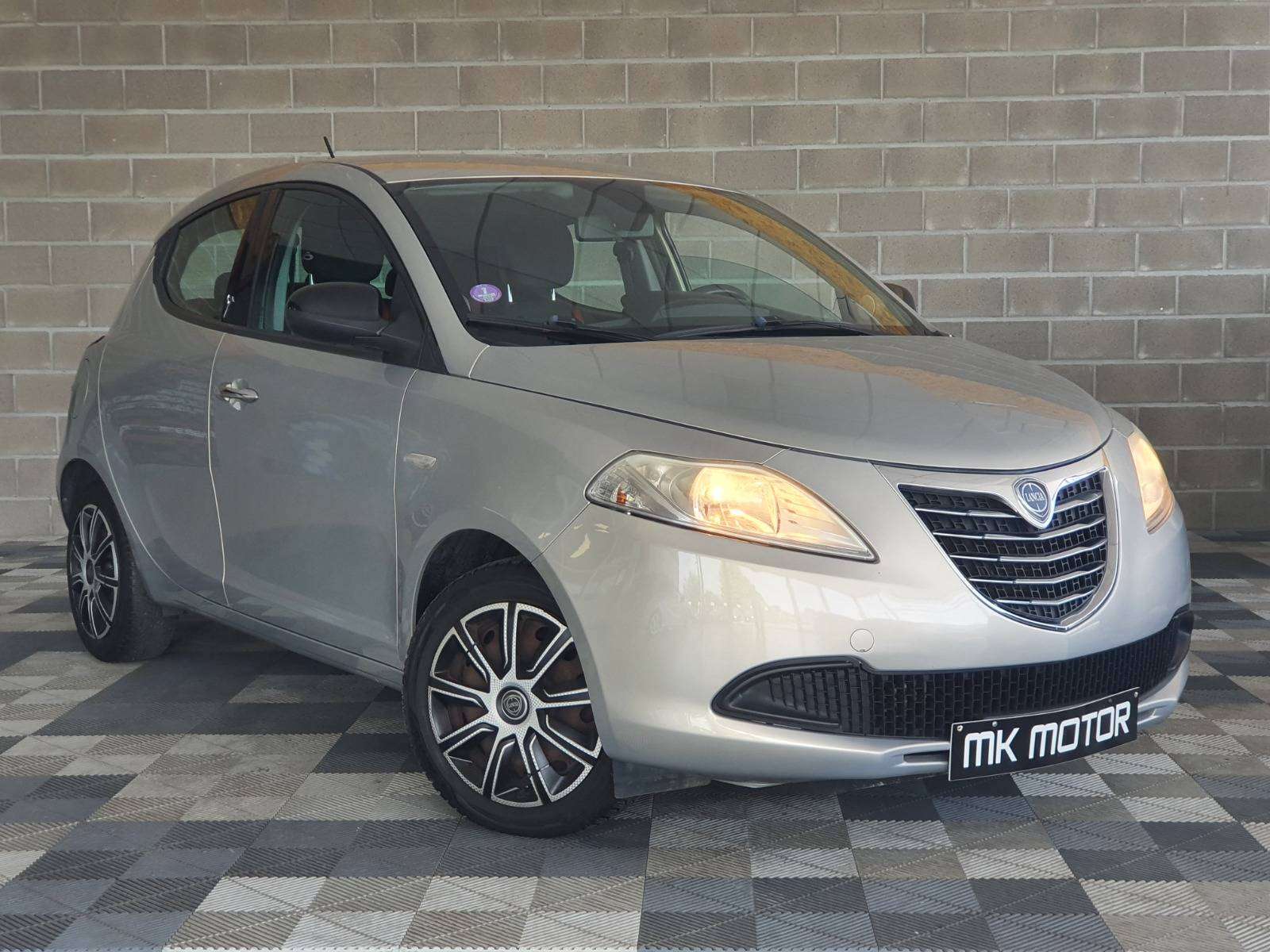 Lancia Ypsilon 🟢0.9 ESSENCE 84CV