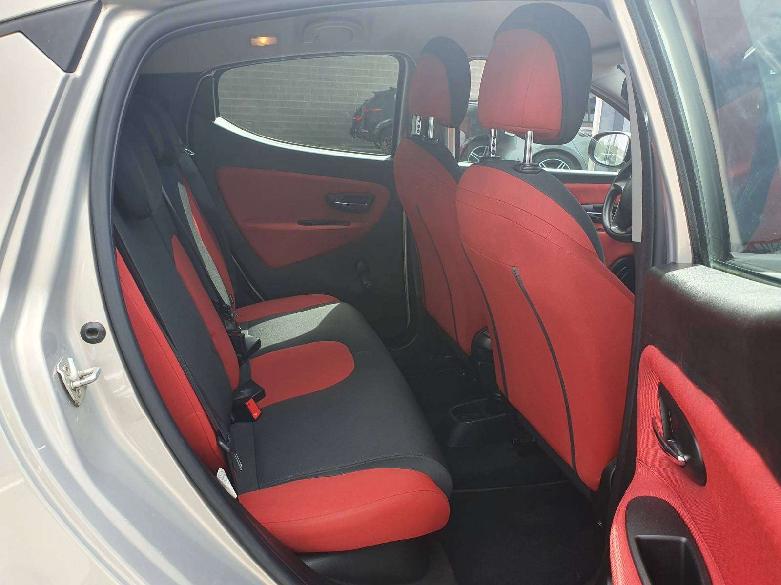 Lancia Ypsilon 🟢0.9 ESSENCE 84CV