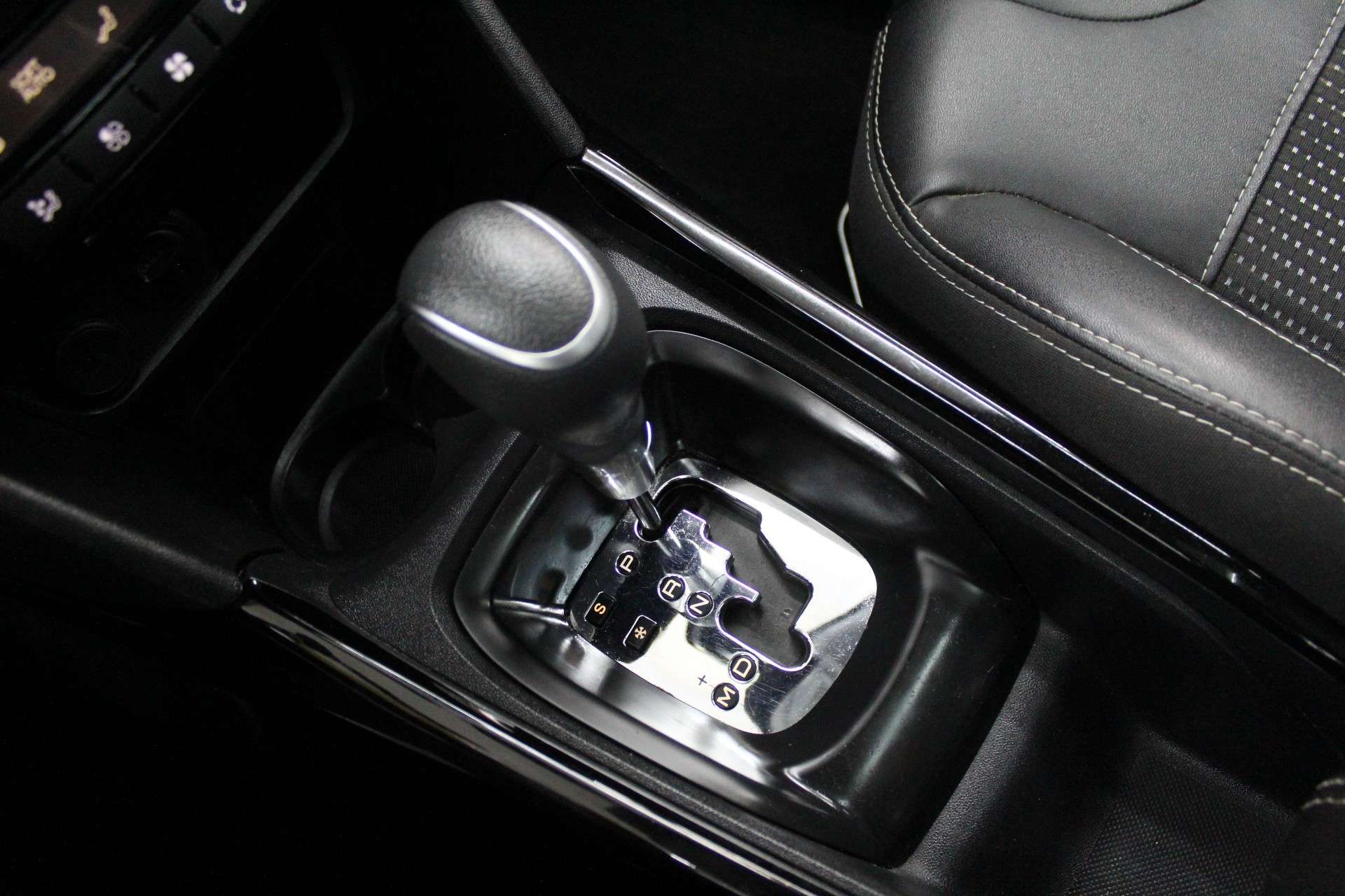 Peugeot 2008 2008 1.2 PureTech Style S * Garantie *