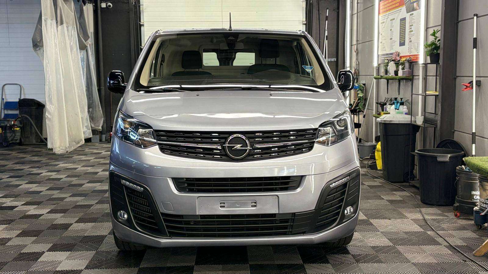 Opel Vivaro VIVARO 2.0d AUTOMATIQUE bj. 2022 31000km