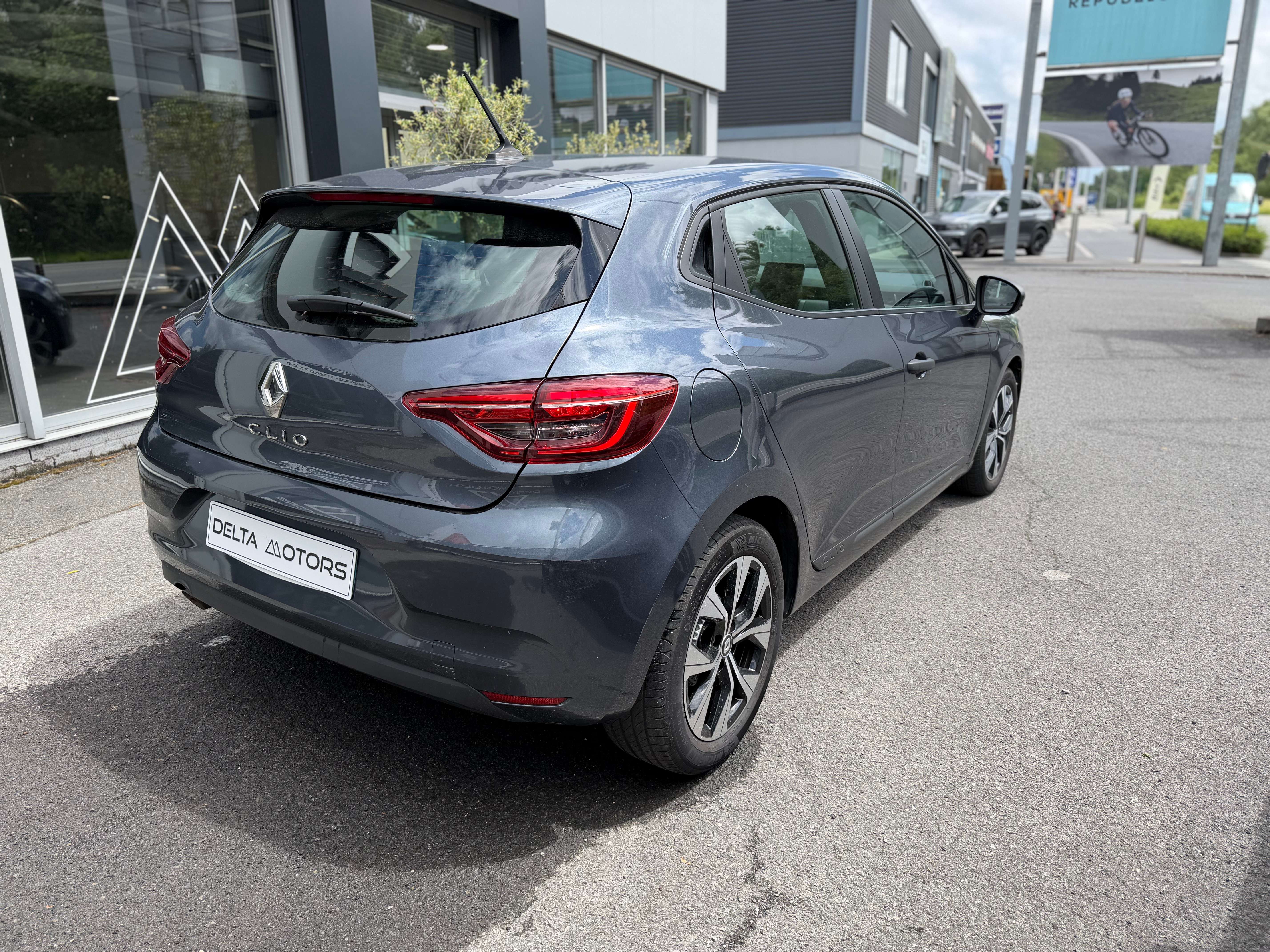 Renault Clio Clio 1.0i * Navi * Digital * Xenon