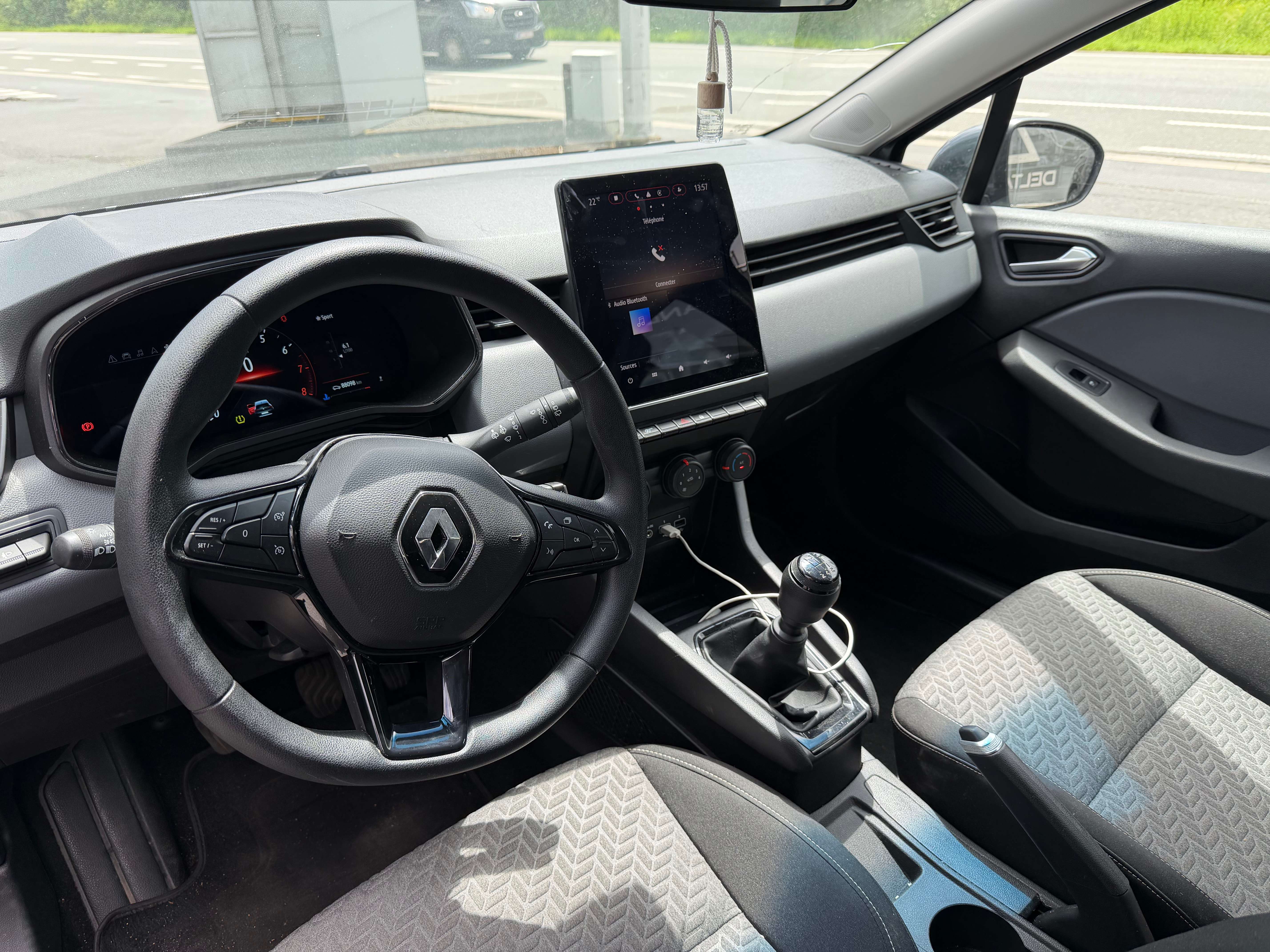 Renault Clio Clio 1.0i * Navi * Digital * Xenon