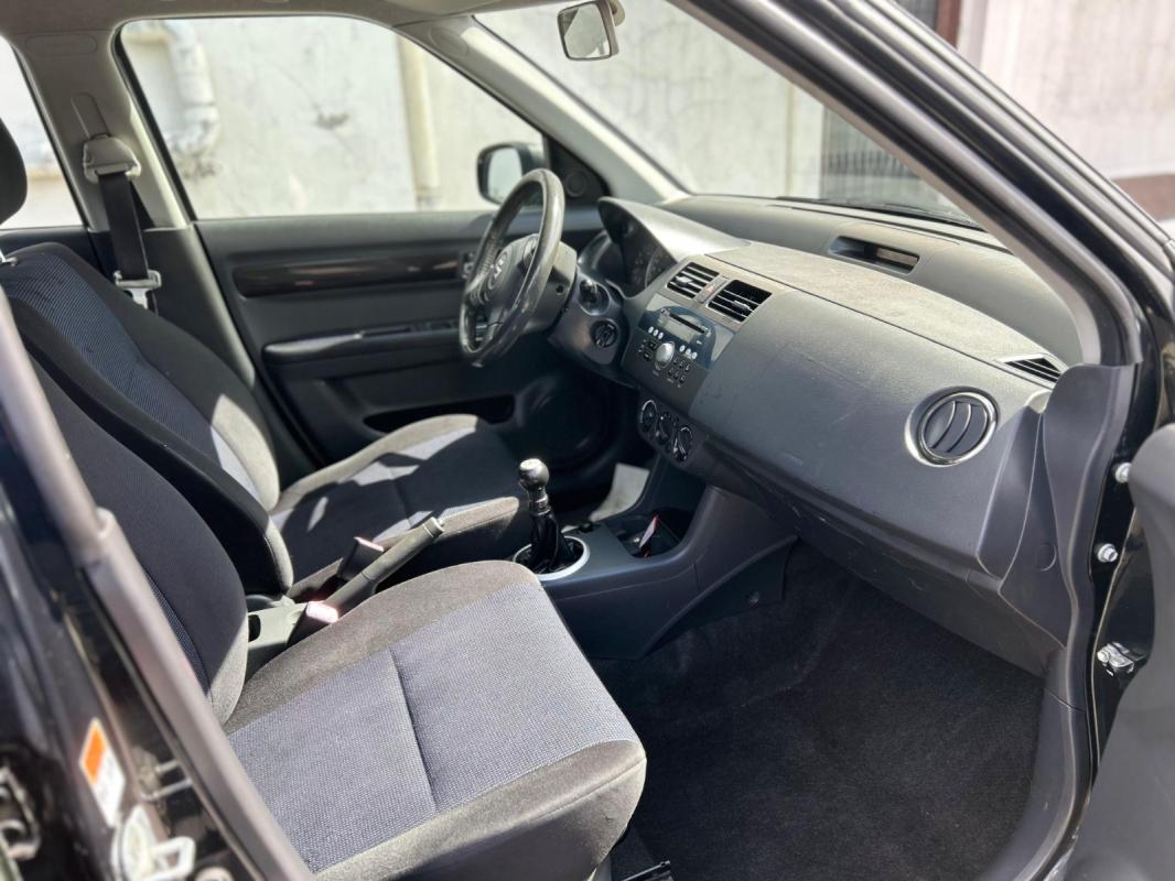 Suzuki Swift Berline GLX 4x4 5 portes