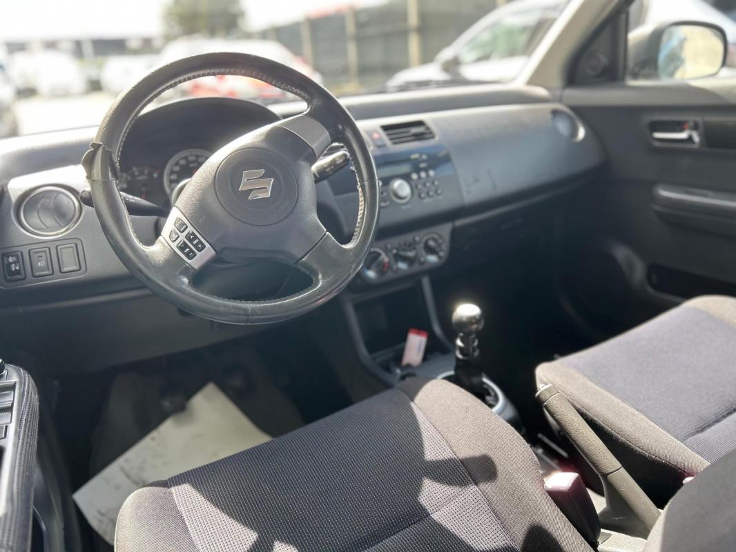 Suzuki Swift Berline GLX 4x4 5 portes