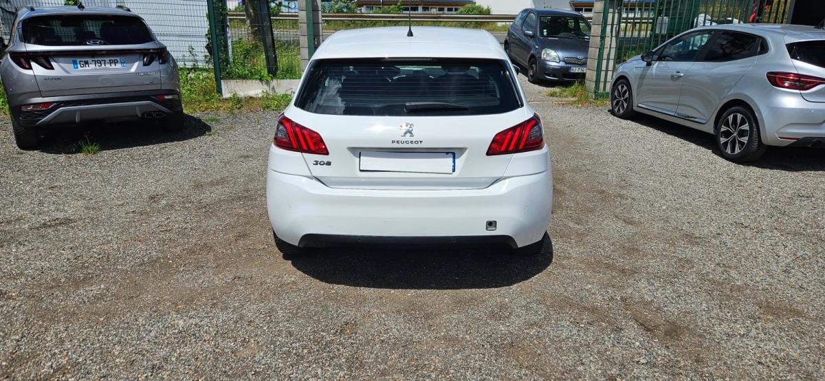 Peugeot 308 GENERATION-II 1.5 BLUEHDI 130 Active Business START-STOP