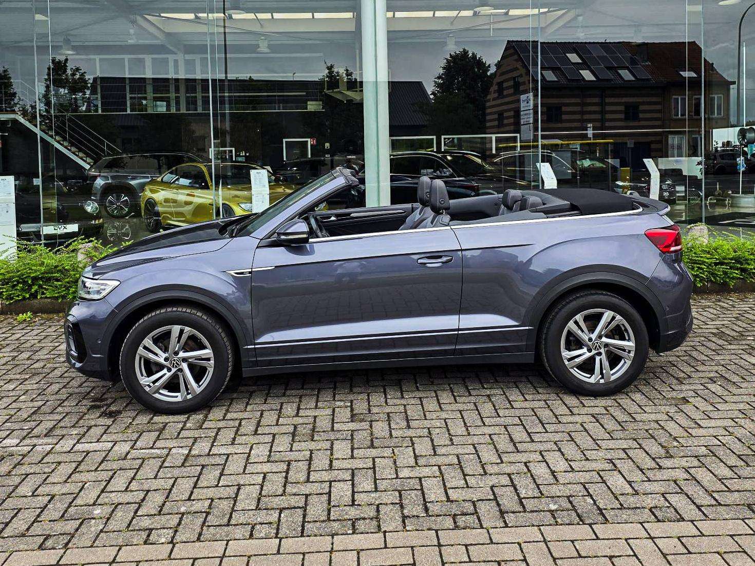 Volkswagen T-Roc Cabriolet 1.5 TSI R-Line Camera/Keyless/ACC/Garantie