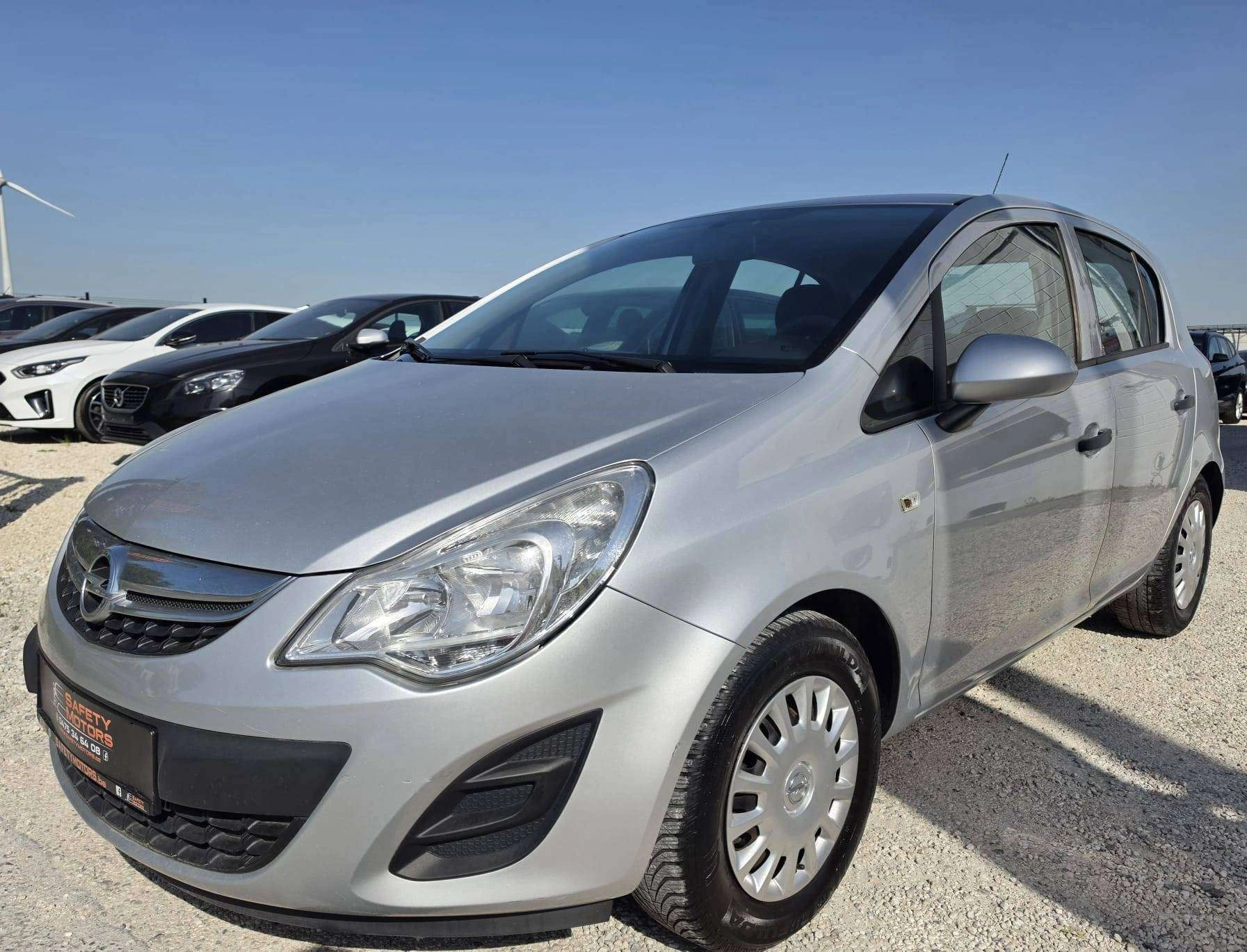 Opel Corsa Corsa 1.2i Essentia 5 portes garantie 12 mois