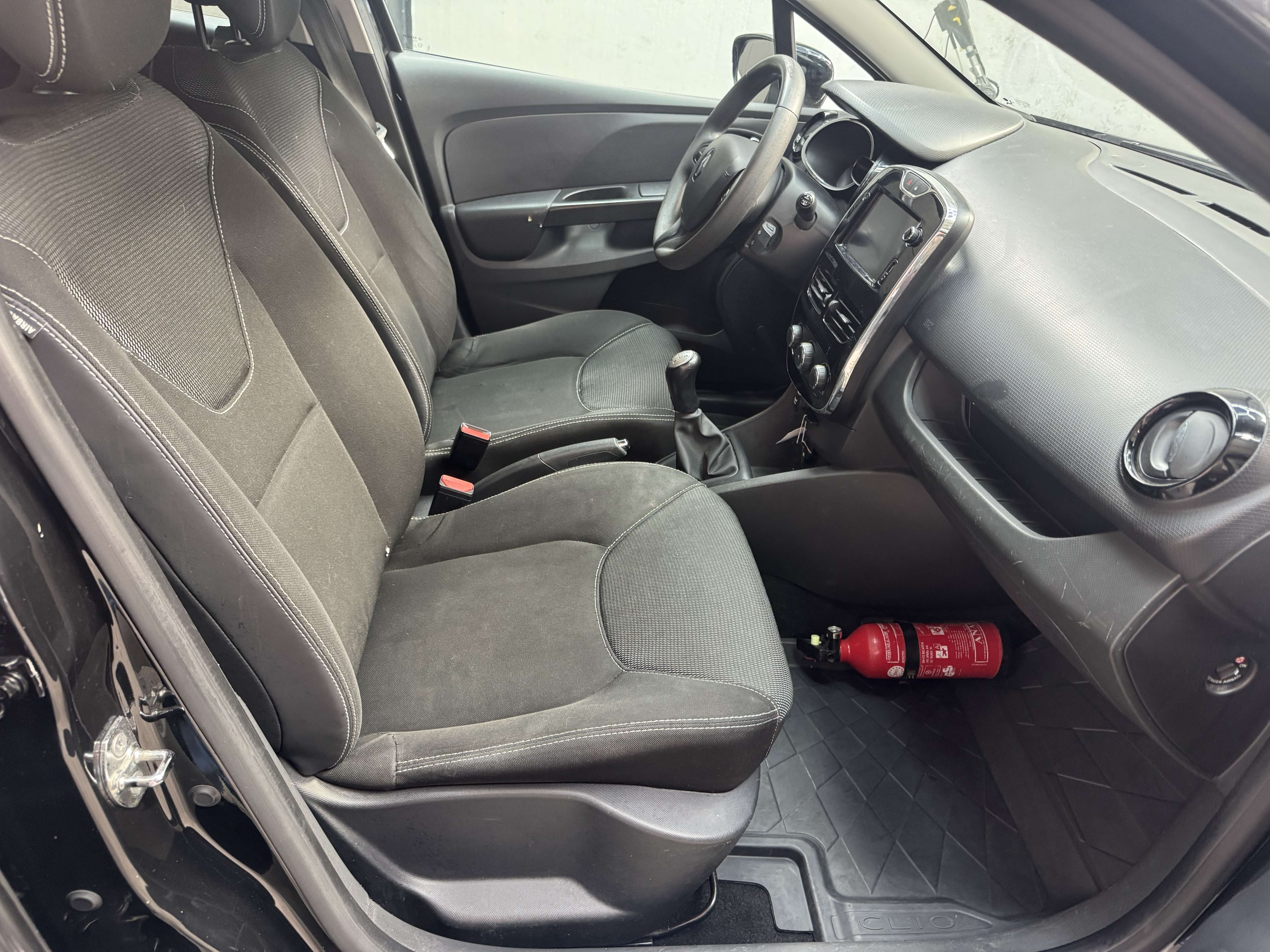Renault Clio **EXPORT MARCHAND **