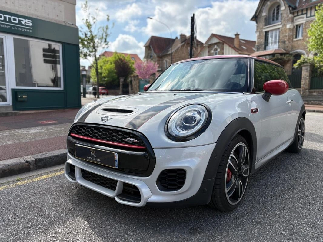 Mini Mini JOHN COOPER WORKS 3 Portes JCW 2.0 i 231 cv Boîte auto * FULL OPTIONS