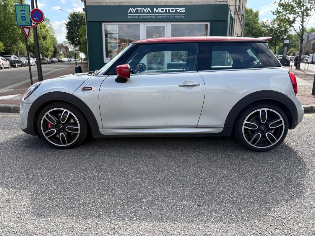 Mini Mini JOHN COOPER WORKS 3 Portes JCW 2.0 i 231 cv Boîte auto * FULL OPTIONS