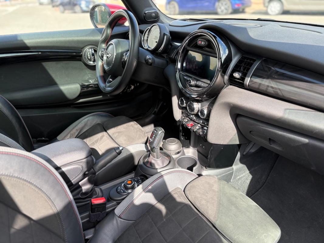 Mini Mini JOHN COOPER WORKS 3 Portes JCW 2.0 i 231 cv Boîte auto * FULL OPTIONS